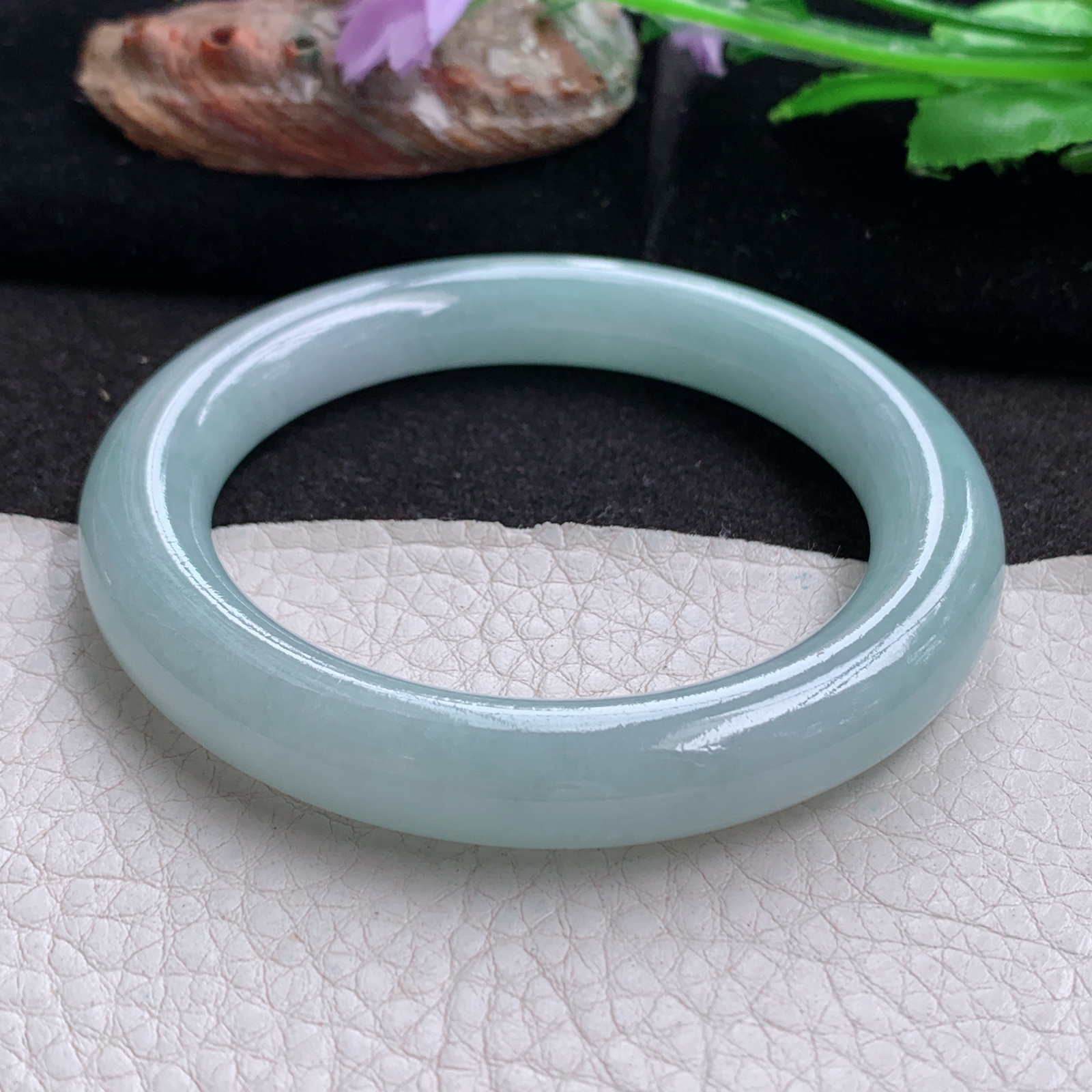 js实拍54*10.3美人镯 天然翡翠a货手镯水润清新湖水蓝圆条玉镯子