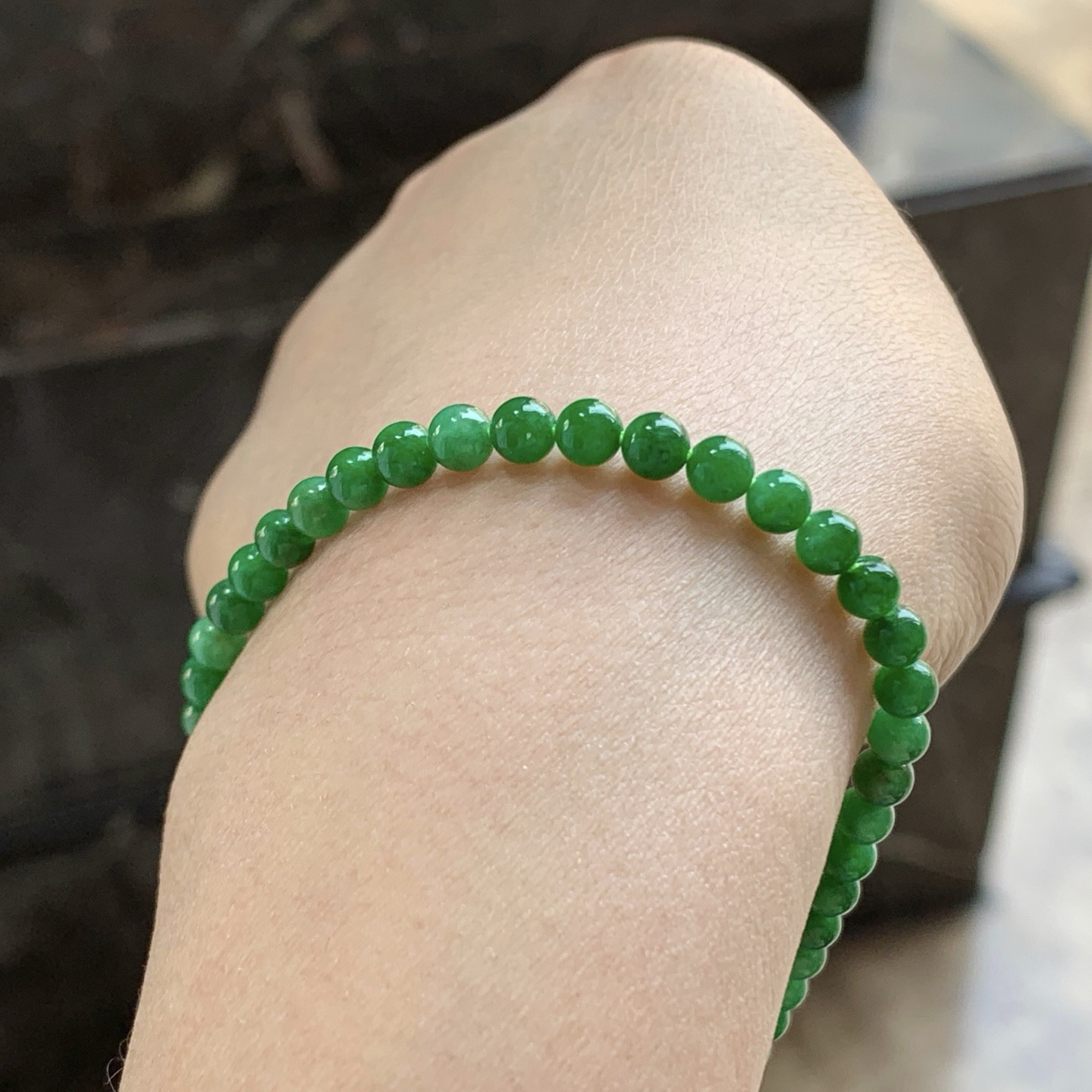 辣绿色手串^_^鲜艳