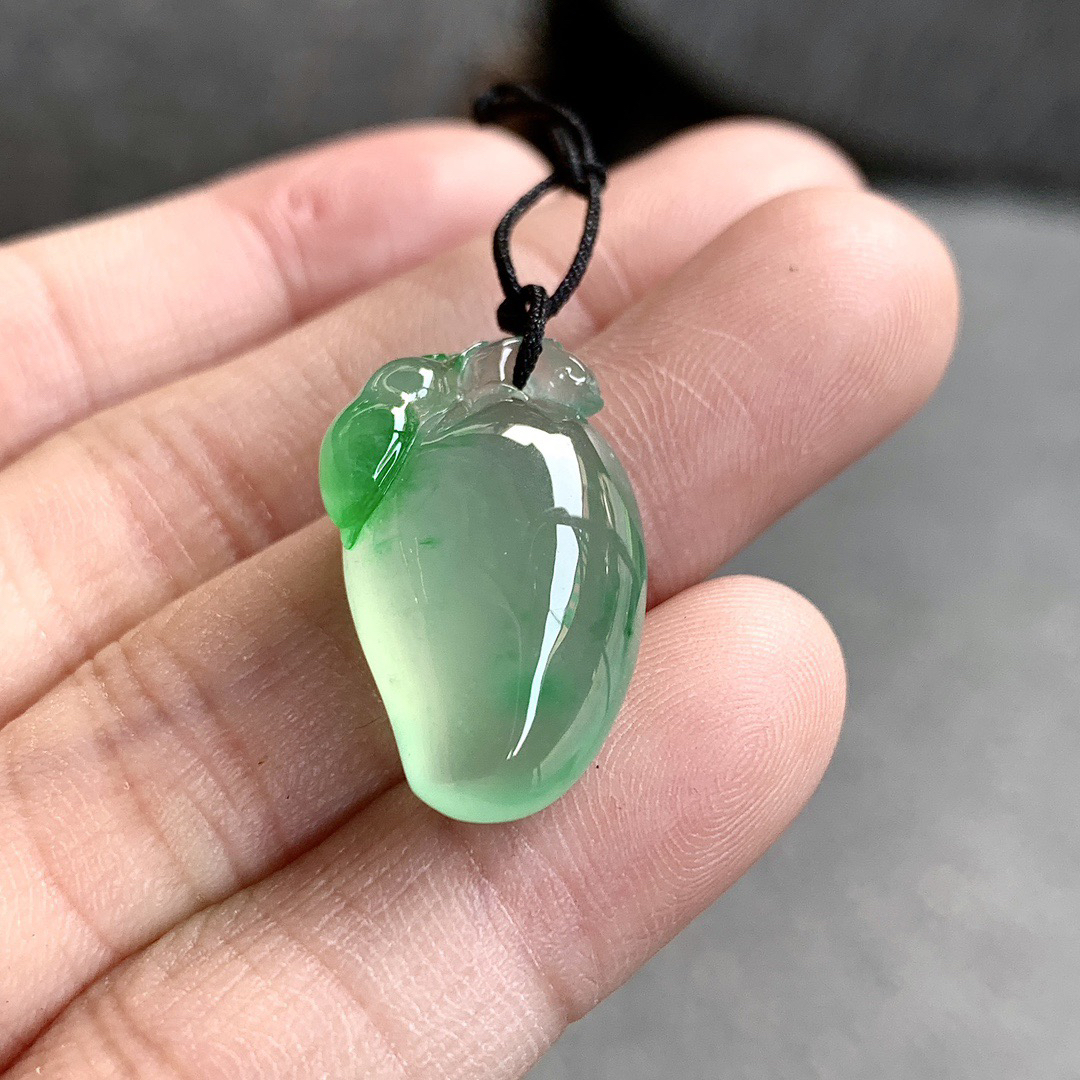 ️ 福瓜通体盈绿如凝露，弧线饱满似初熟。
尺寸21.8×14×7.3