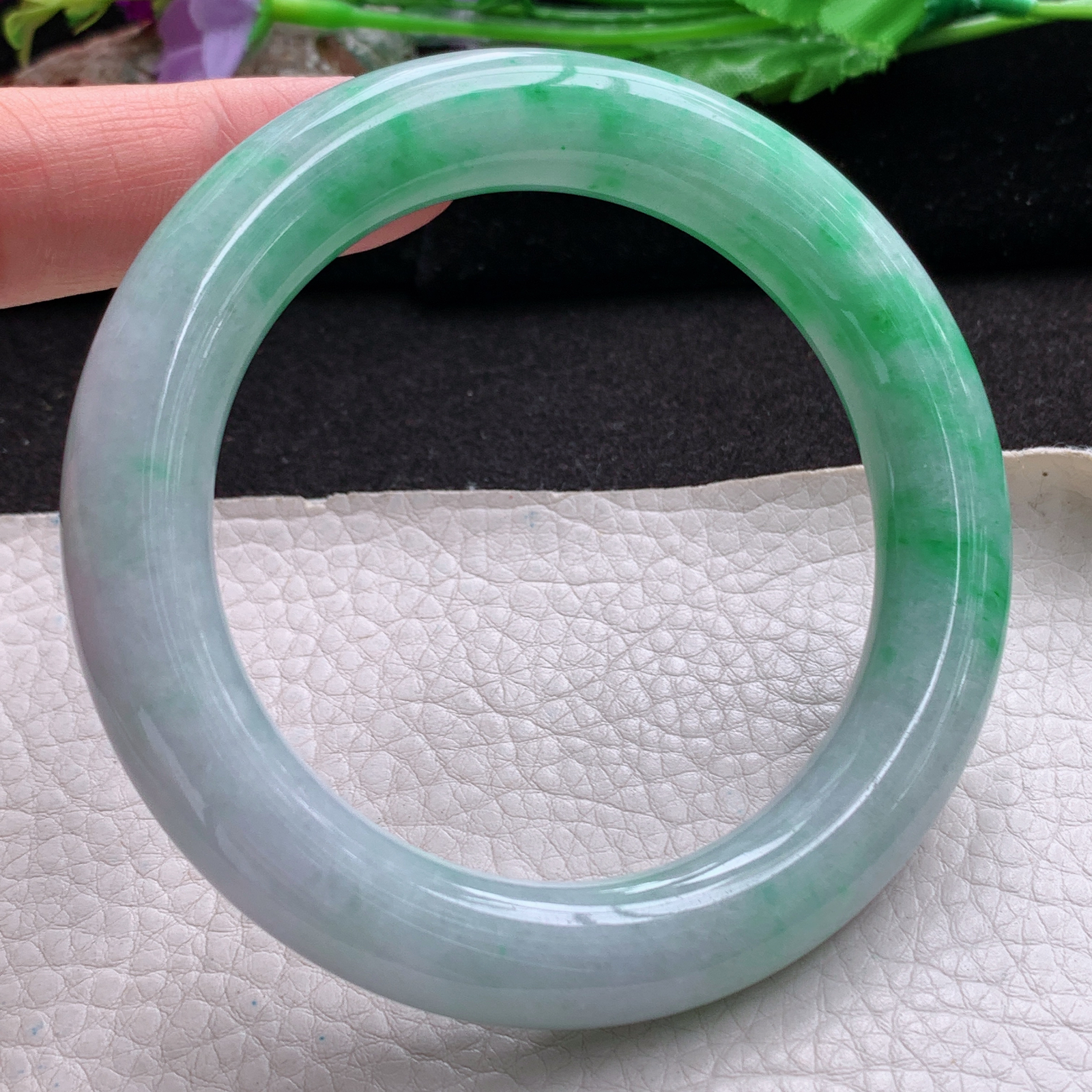 jx大圈口60*11.5*11.8招财美人镯 天然翡翠a货手镯飘绿花圆条正圈玉镯子