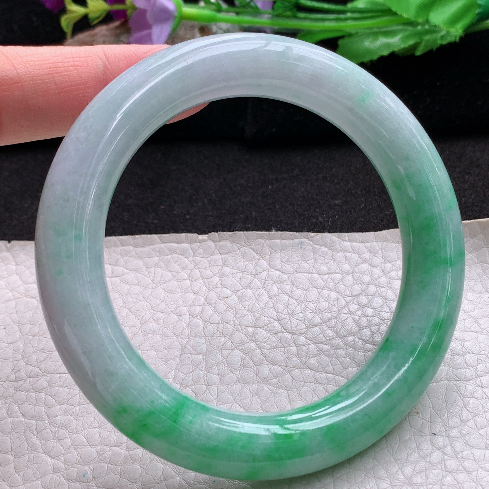 jx大圈口60*11.5*11.8招财美人镯 天然翡翠a货手镯飘绿花圆条正圈玉镯子