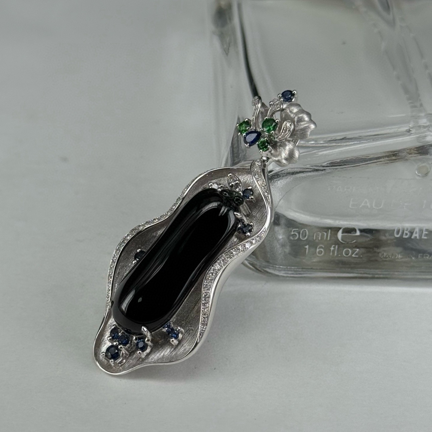 精品18k墨翠福瓜 种好色正 重金好心情打灯通透 油性十足 尺寸48.6