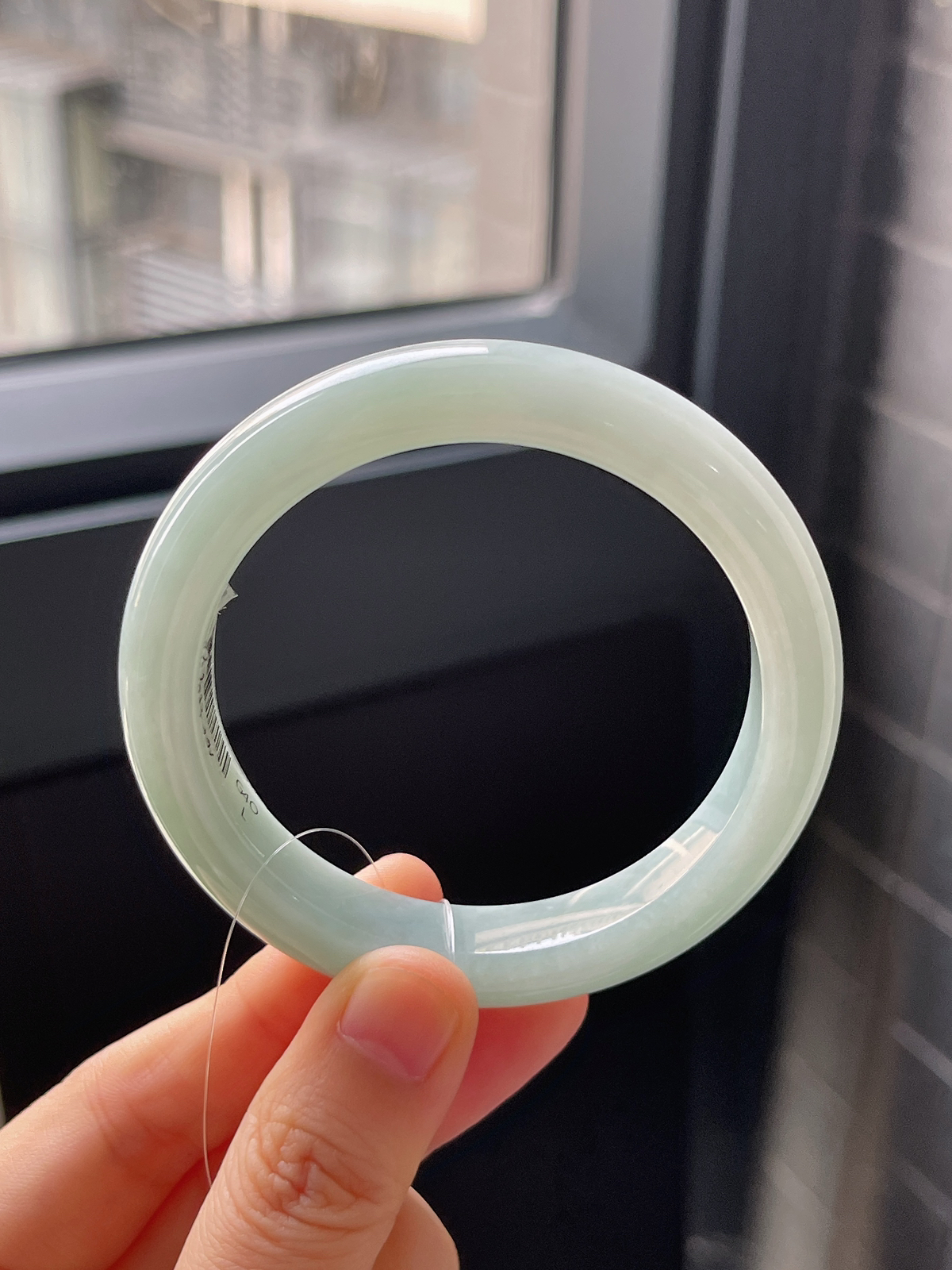 正圈53.4圈口，翡翠糯化种浅绿色手镯