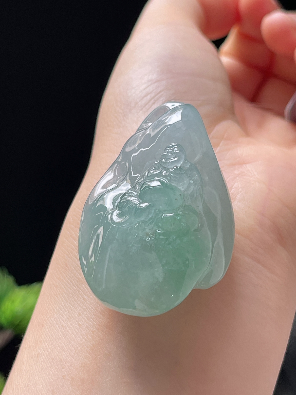 翡翠冰糯种绿色吊坠