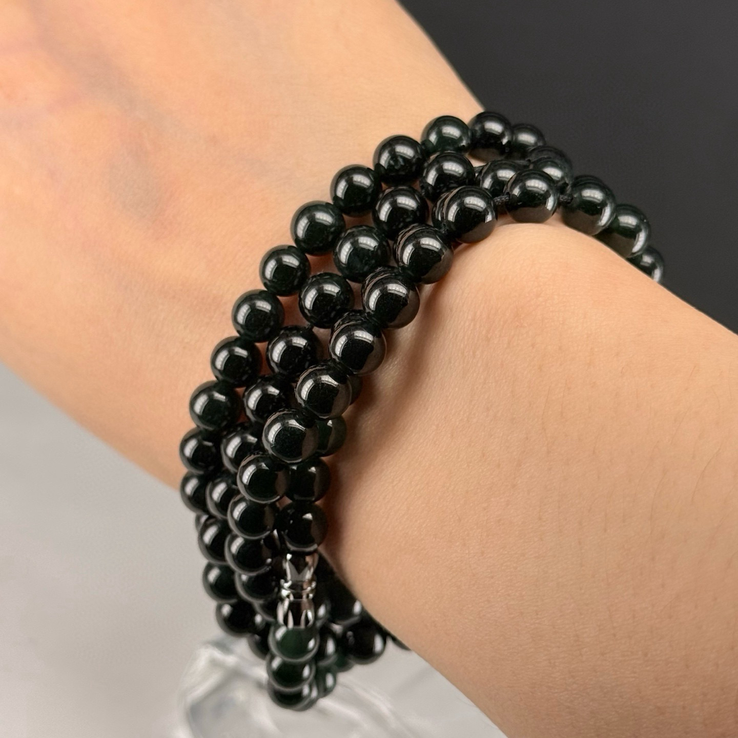 精品墨翠卡7mm长珠子手串 种好色正 黑度好 打灯通透