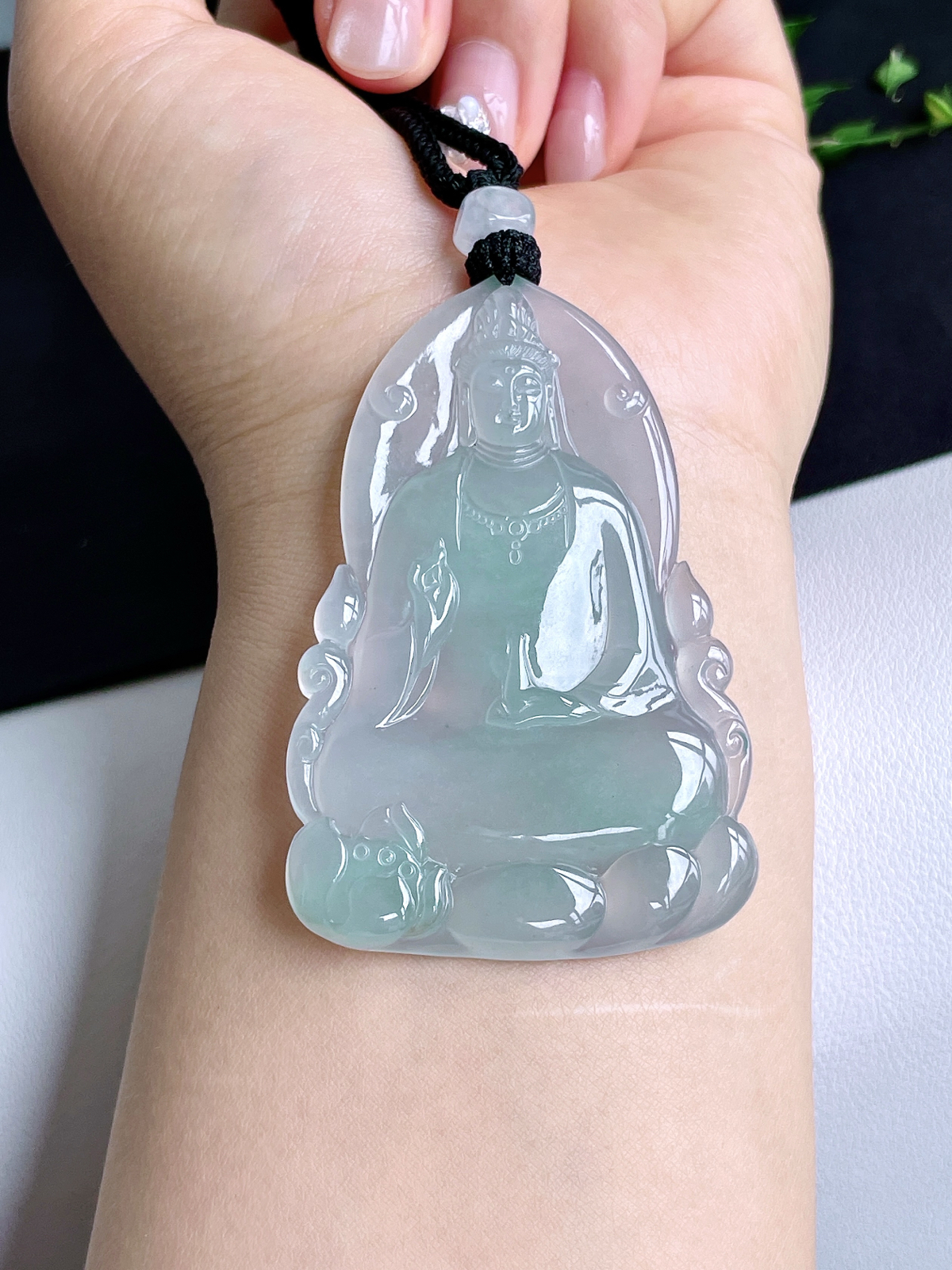 【裸石】冰晴水观音牌吊坠
【说明】缅料 性价比高  
【尺寸】65-43.7-5.3