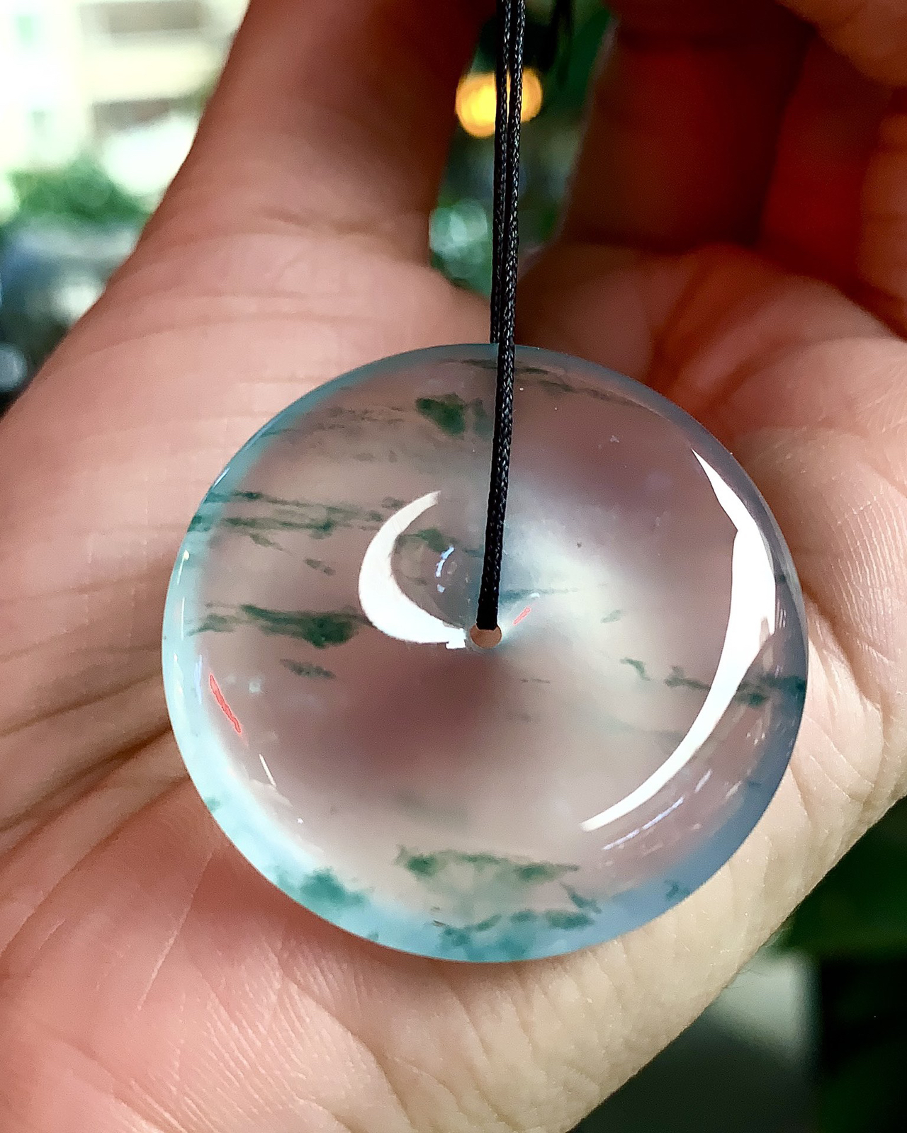 ️ 清透中漾着盎然生机的冰飘彩平安扣
尺寸34.5×6.8