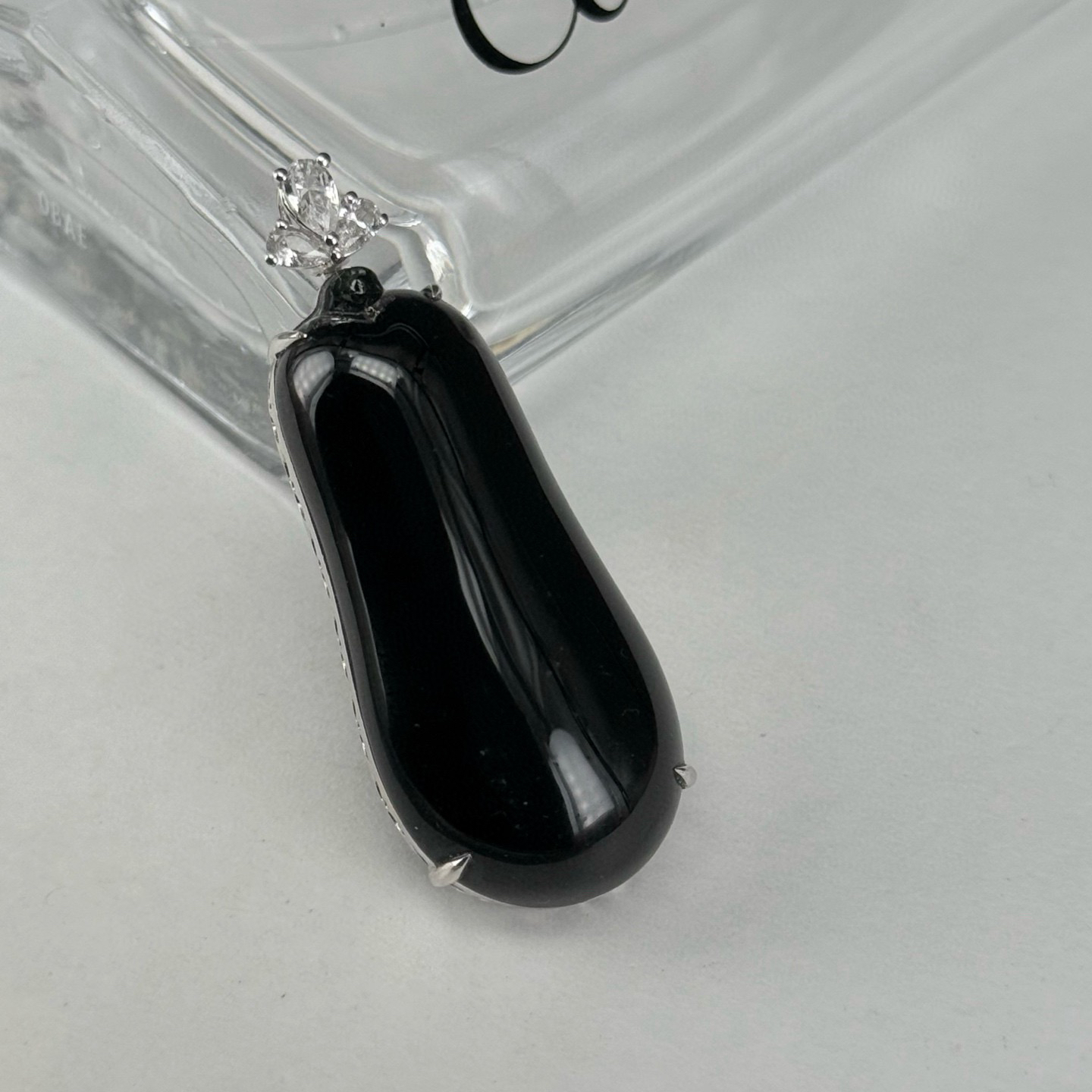 精品18k墨翠福瓜 种好色正 黑度好 打灯通透 油性十足 尺寸47.1