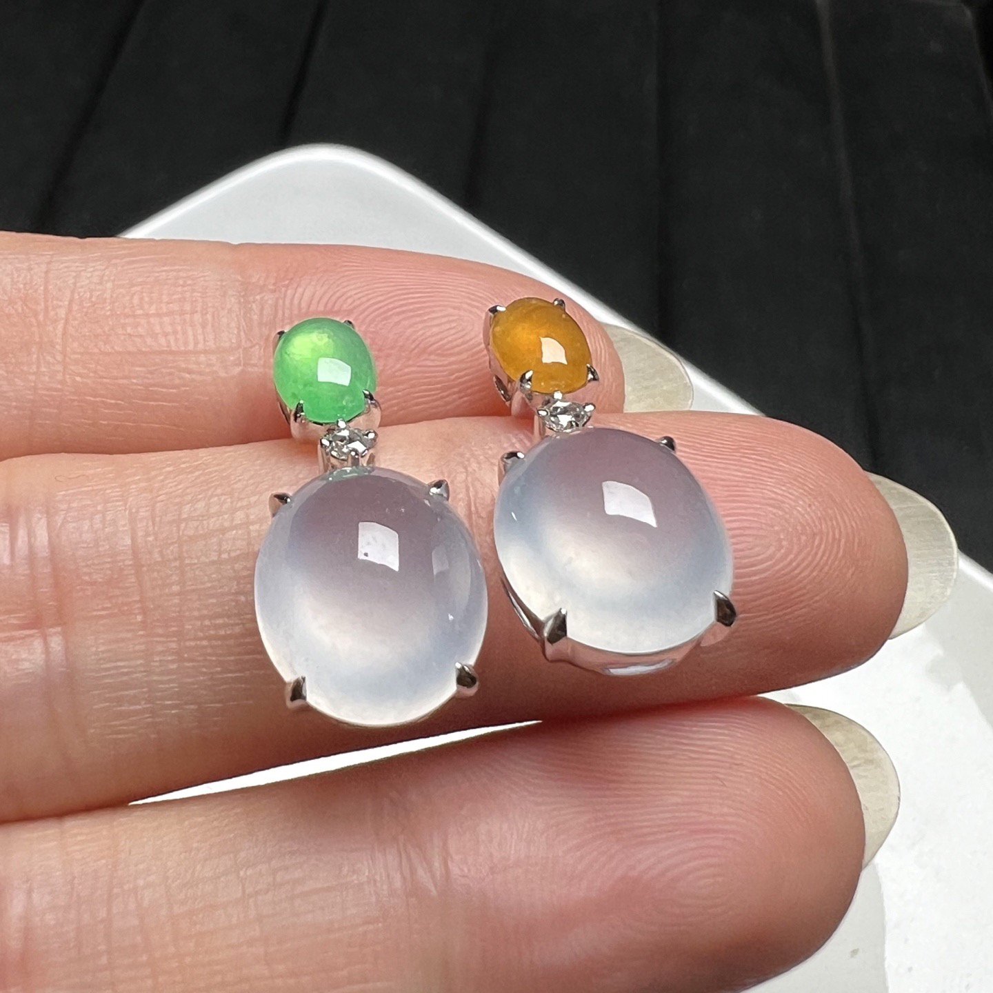 ️18k金钻石镶嵌冰种翡翠白冰大蛋面耳钉耳坠搭配阳绿黄翡双彩蛋面天然缅甸A货