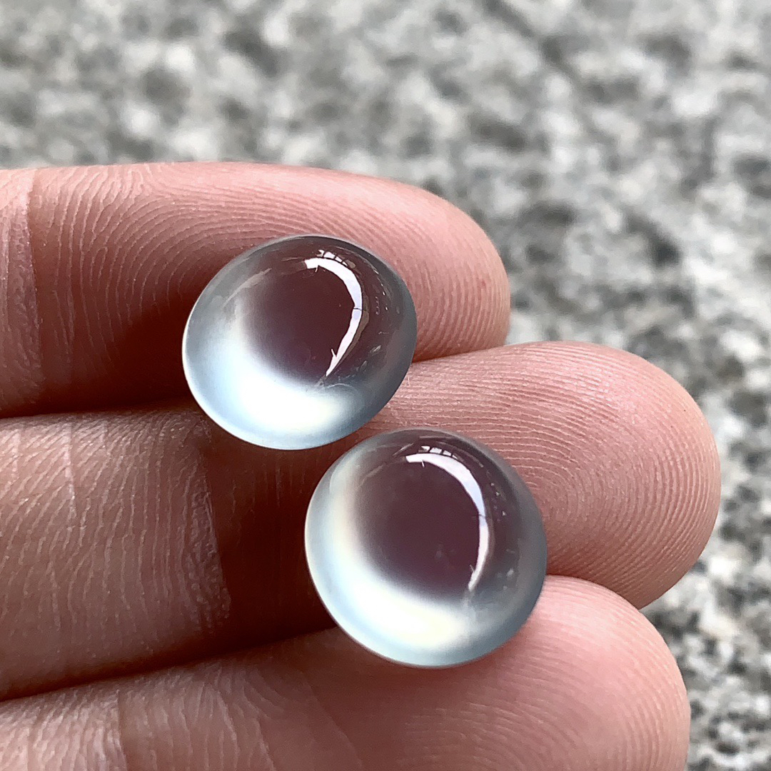 ️ 高冰蛋面一对，水头十足，胶感满
尺寸10.5×9.7×5.5 / 10.4×9.5×5.5