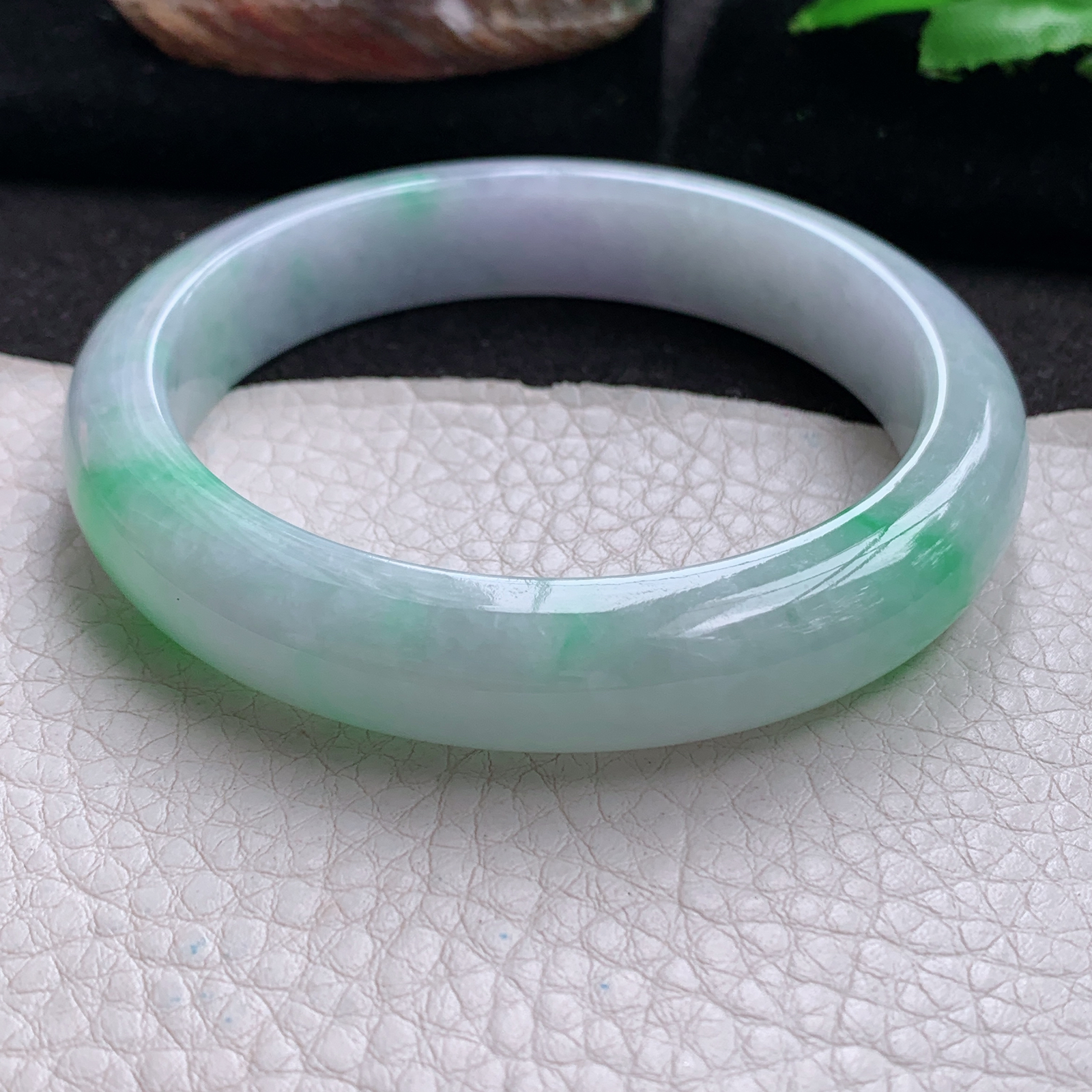 hy大圈口60*12.5*9平安镯 天然翡翠a货手镯飘阳绿胶感正圈玉镯子