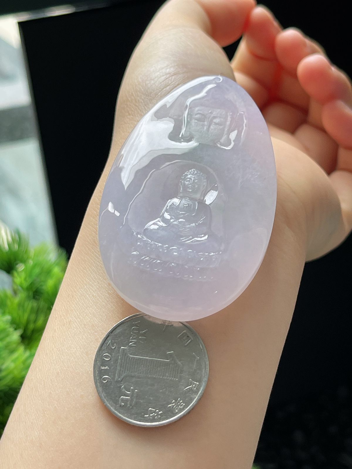 翡翠冰糯种淡紫色吊坠