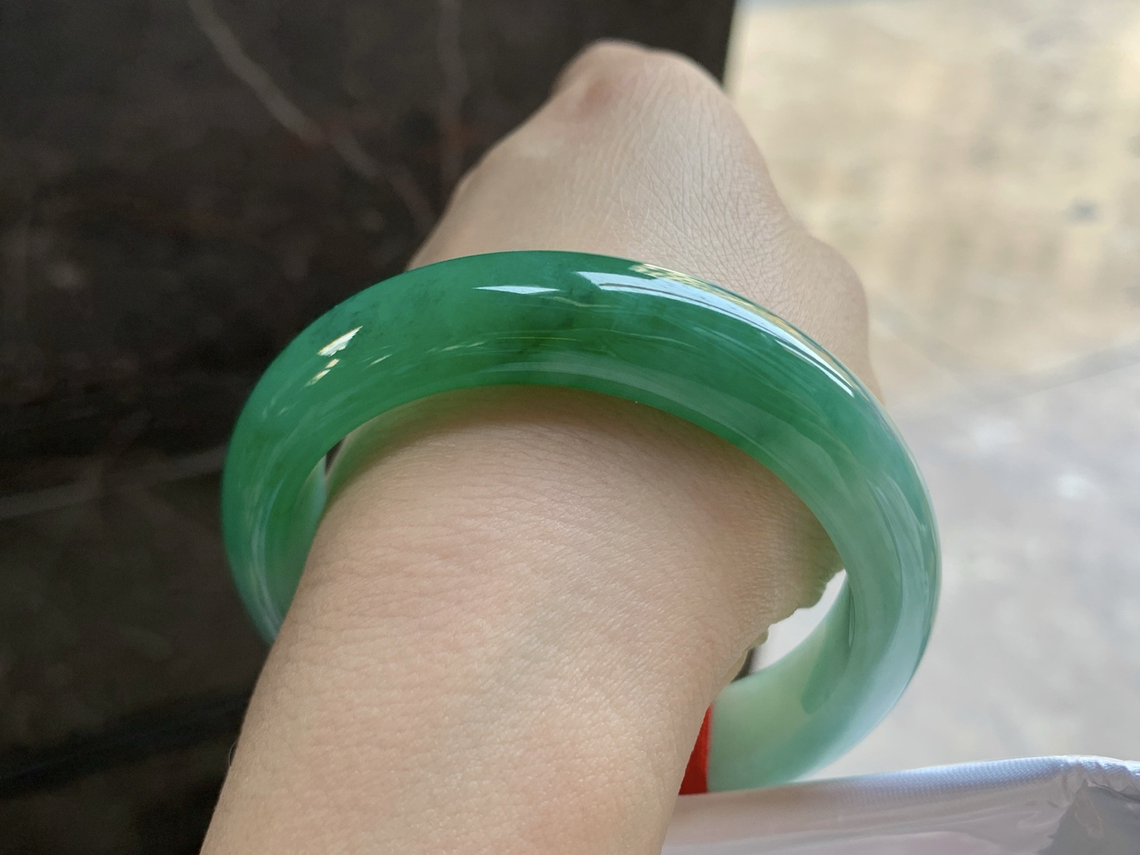 55-14-8.2

浓绿色手镯^_^颜色鲜艳