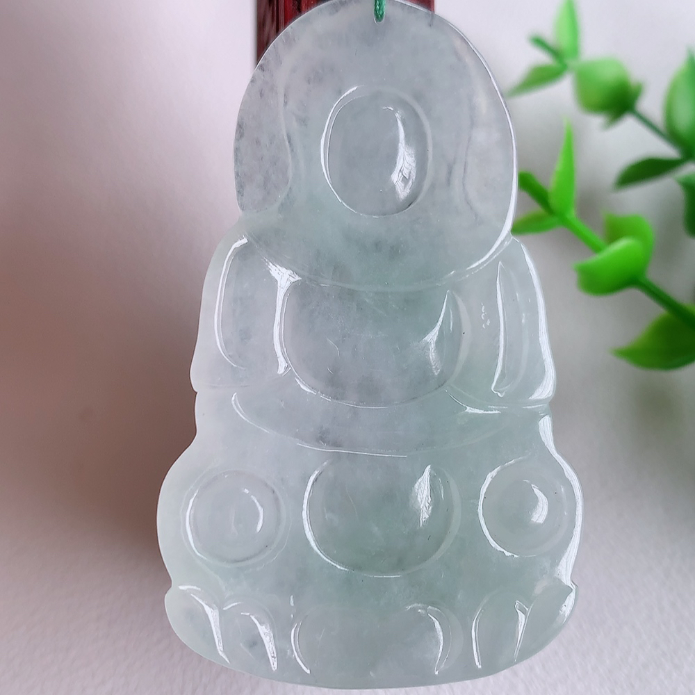 冰润精雕观音吊坠，法相端庄大气，工艺精湛，种色浓郁，细腻饱满冰润，种老水足，收藏佳品，佩戴大气  W357.11   尺寸：58.8-36-5mm