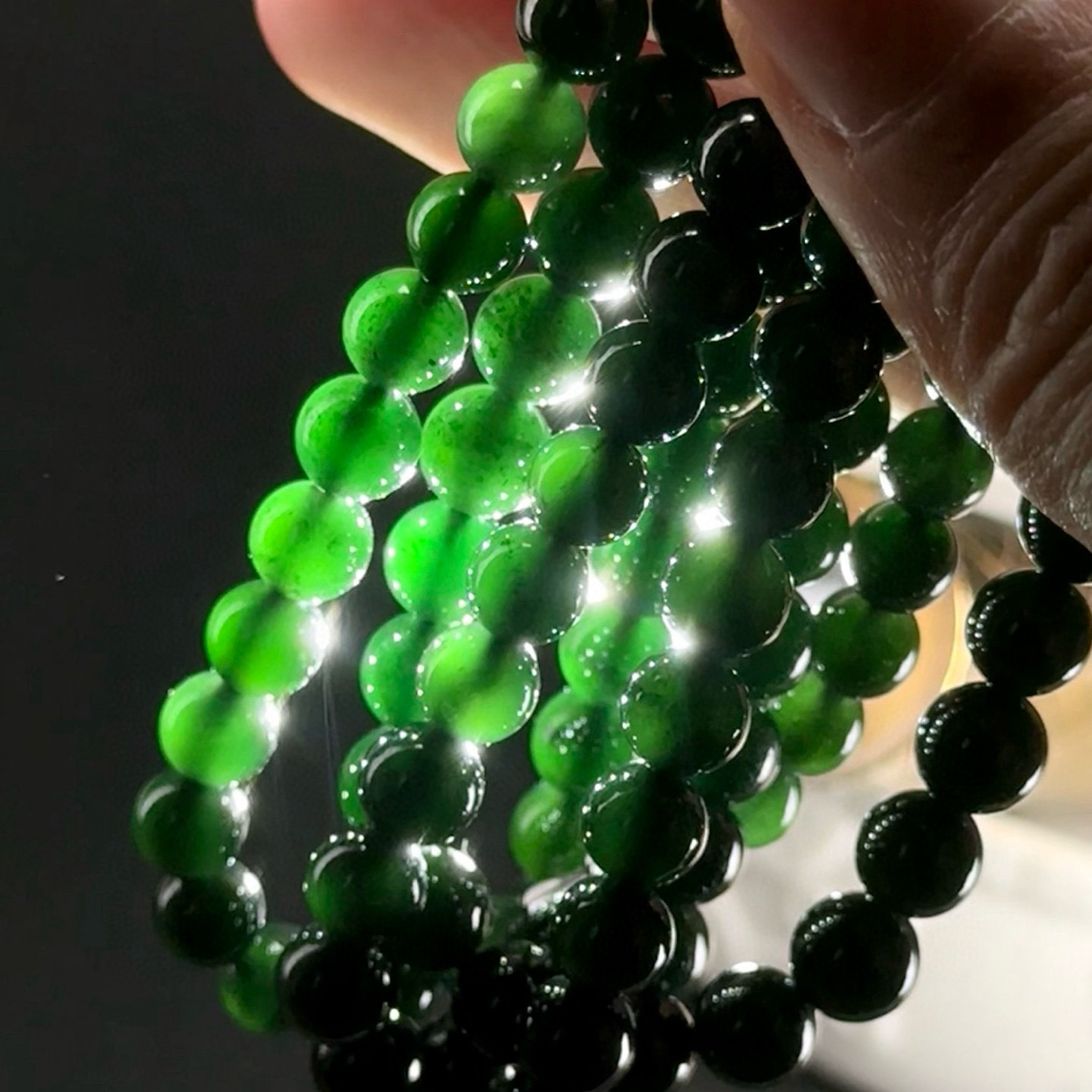 精品墨翠卡7mm长珠子手串 种好色正 黑度好 打灯通透