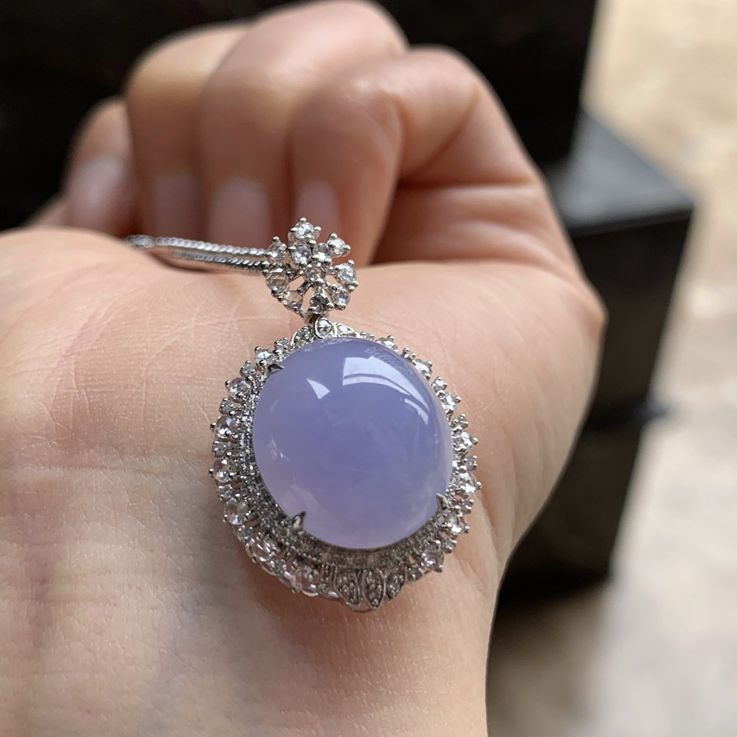 金钻镶嵌紫罗兰吊坠^_^鲜艳