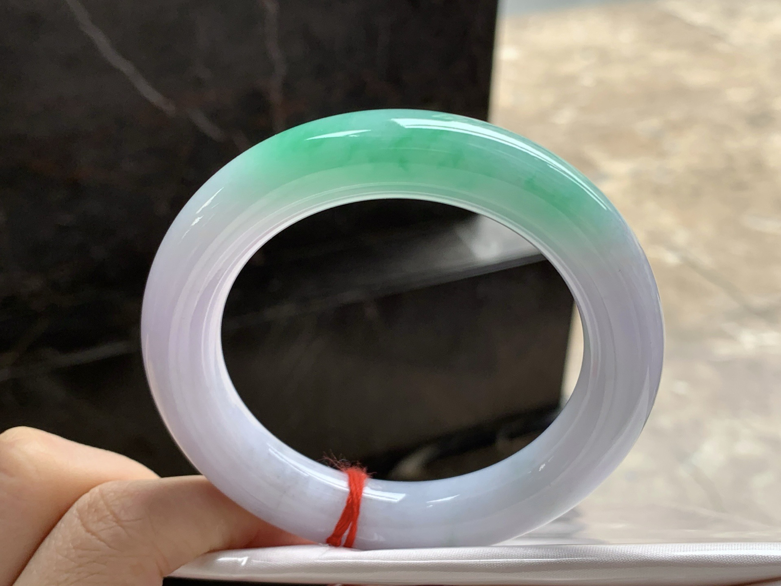 56.5-12.3

春带彩圆条手镯^_^鲜艳