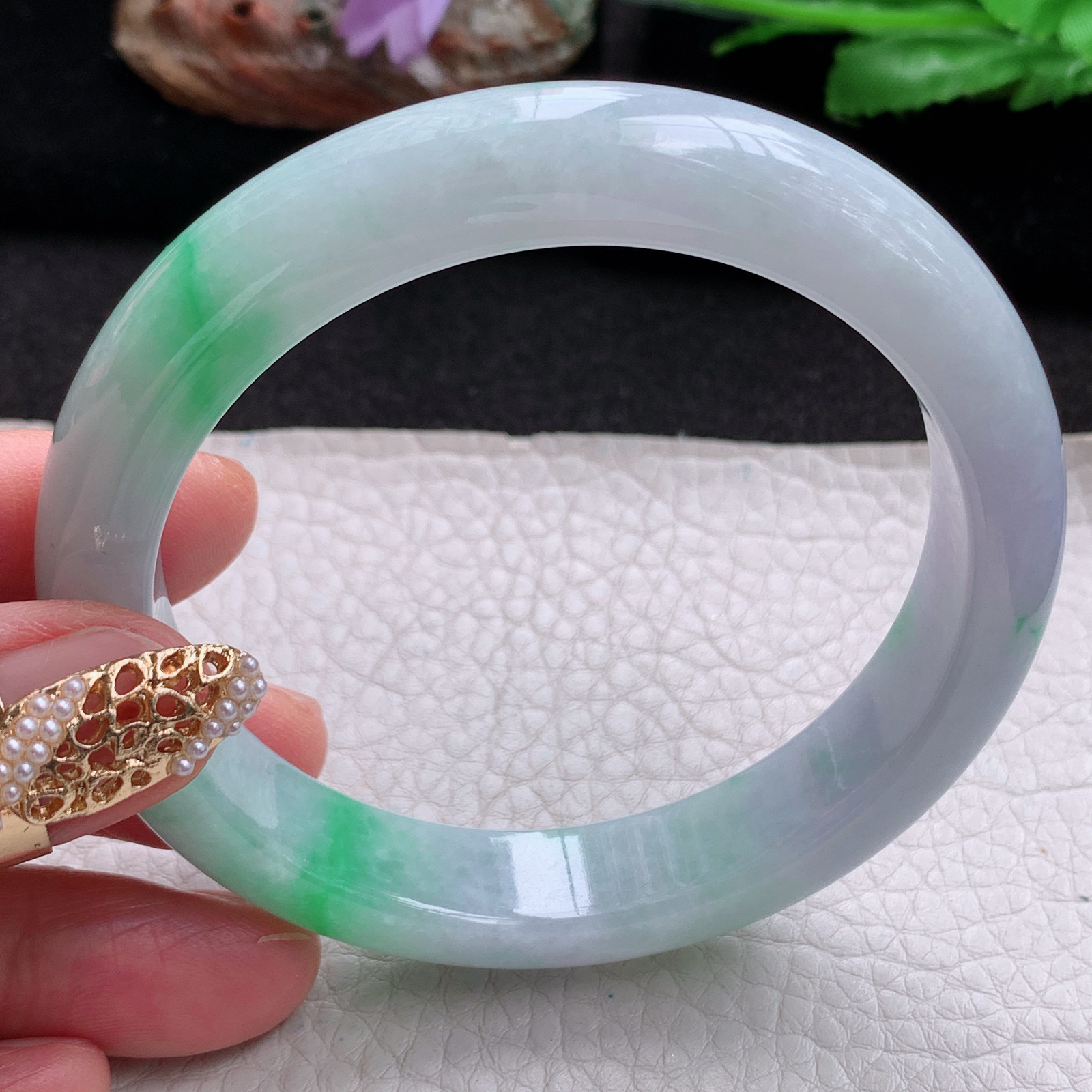 hy大圈口60*12.5*9平安镯 天然翡翠a货手镯飘阳绿胶感正圈玉镯子