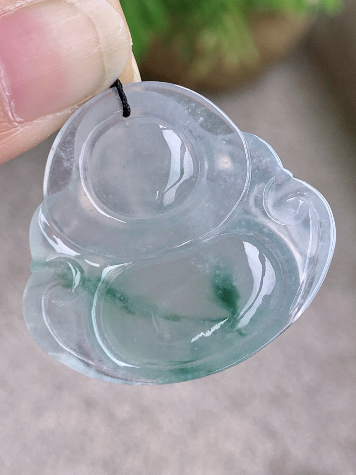 【裸石】高冰飘花佛公吊坠
【说明】缅料 性价比高  
【尺寸】34-31.7-6.3