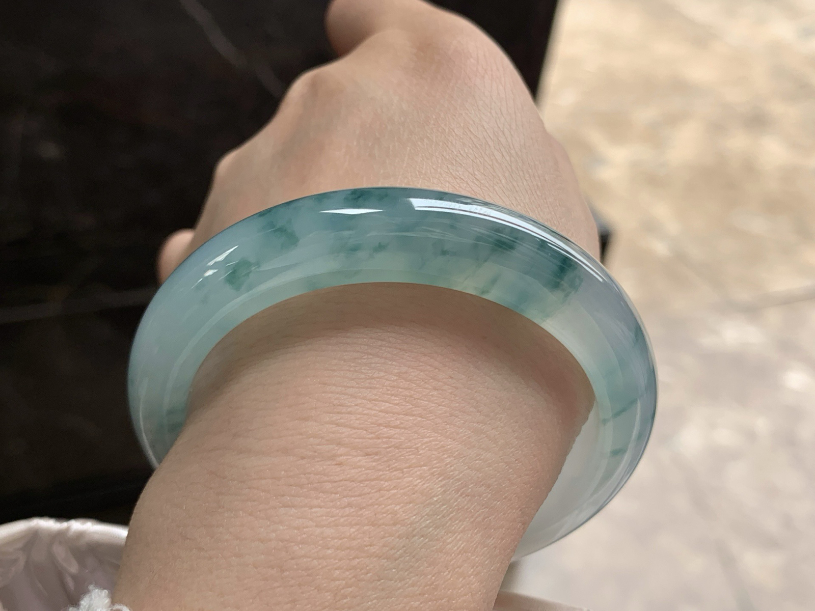 55.5-12.4-8.5

蓝花手镯^_^飘花灵韵