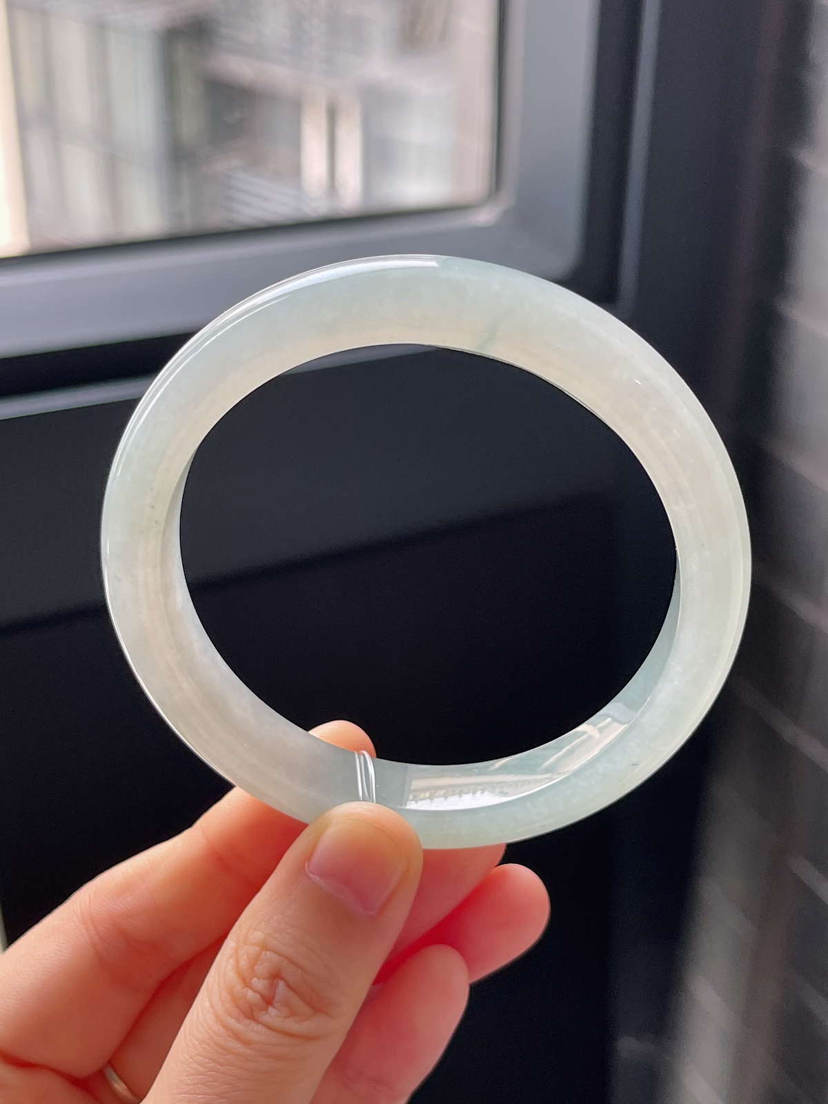 正圈54.2圈口，翡翠冰糯种飘绿手镯