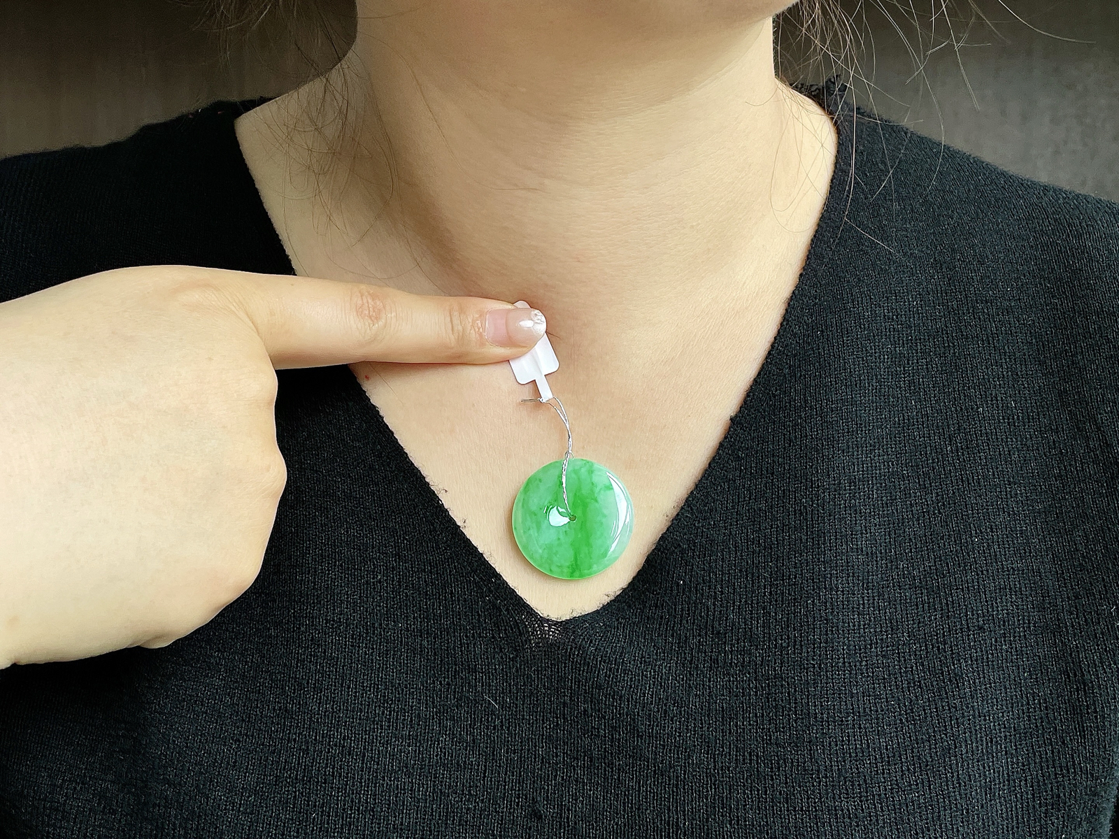 【裸石】高冰阳绿平安扣吊坠
【说明】缅料 性价比高  
【尺寸】30-5.7