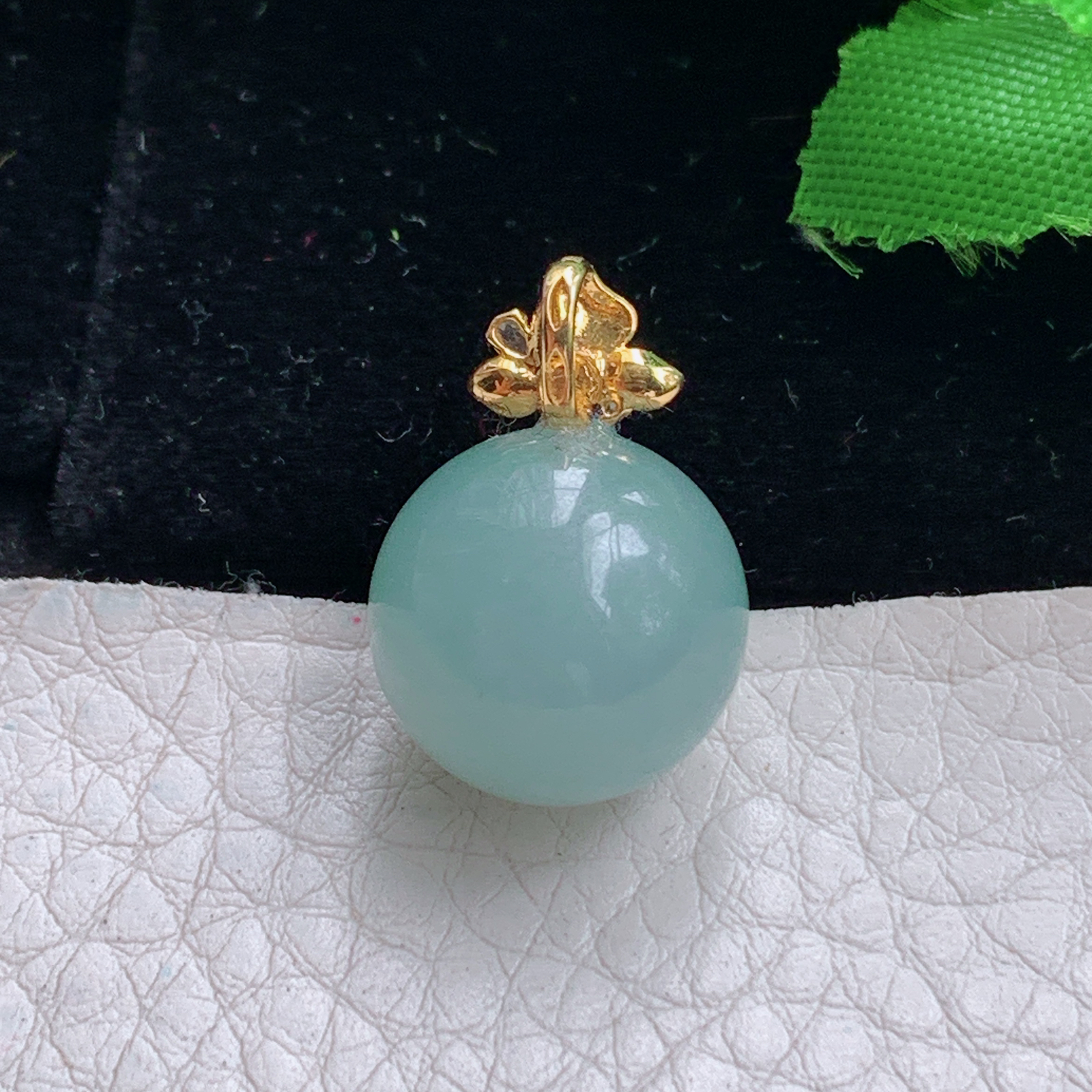 lz实拍 20*15天然缅甸翡翠冰晴圆珠玉吊坠 圆圆满满玉挂件