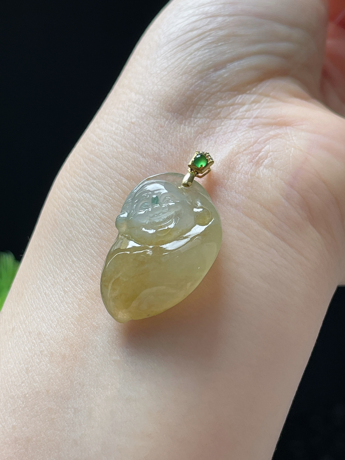 18k金翡翠冰糯黄佛公吊坠