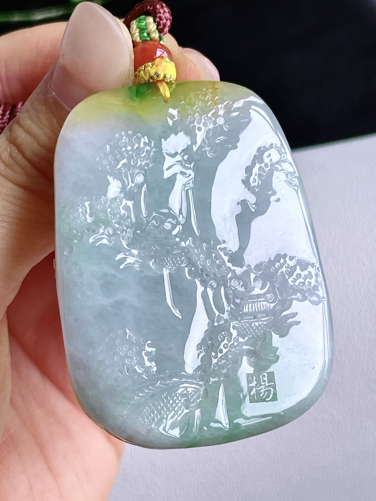 【裸石】冰黄加绿山水牌大山水牌吊坠
【说明】缅料 性价比高  
【尺寸】58-38.8-14