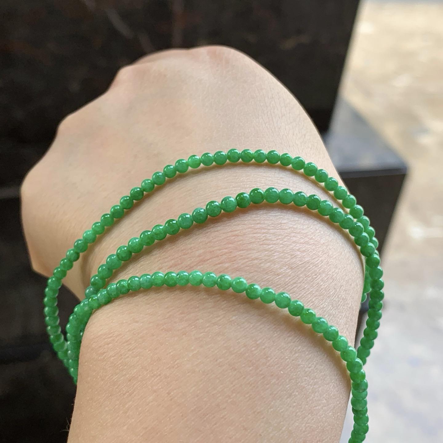 阳绿色珠链^_^鲜艳