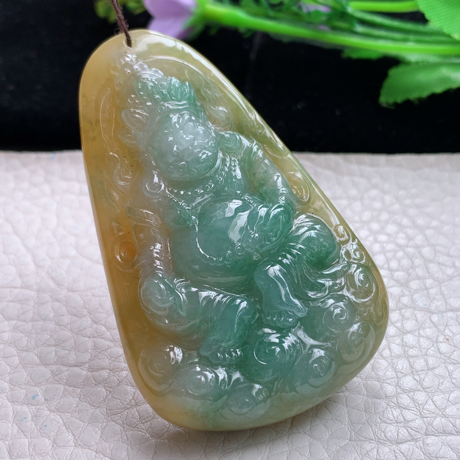 lz实拍63.9*40.8*13.9天然缅甸翡翠黄加绿黄财神 财爷玉吊坠 玉挂件