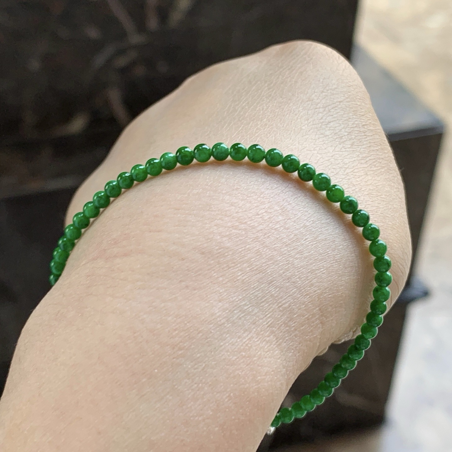 辣绿色手串^_^鲜艳