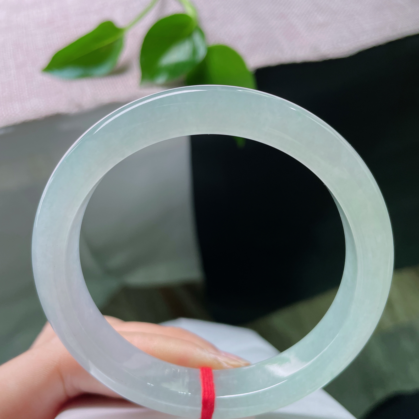 59.6/11.8/8.4，冰晴底正圈，用一抹绝对纯粹的蓝，宣告你的独立与深邃..