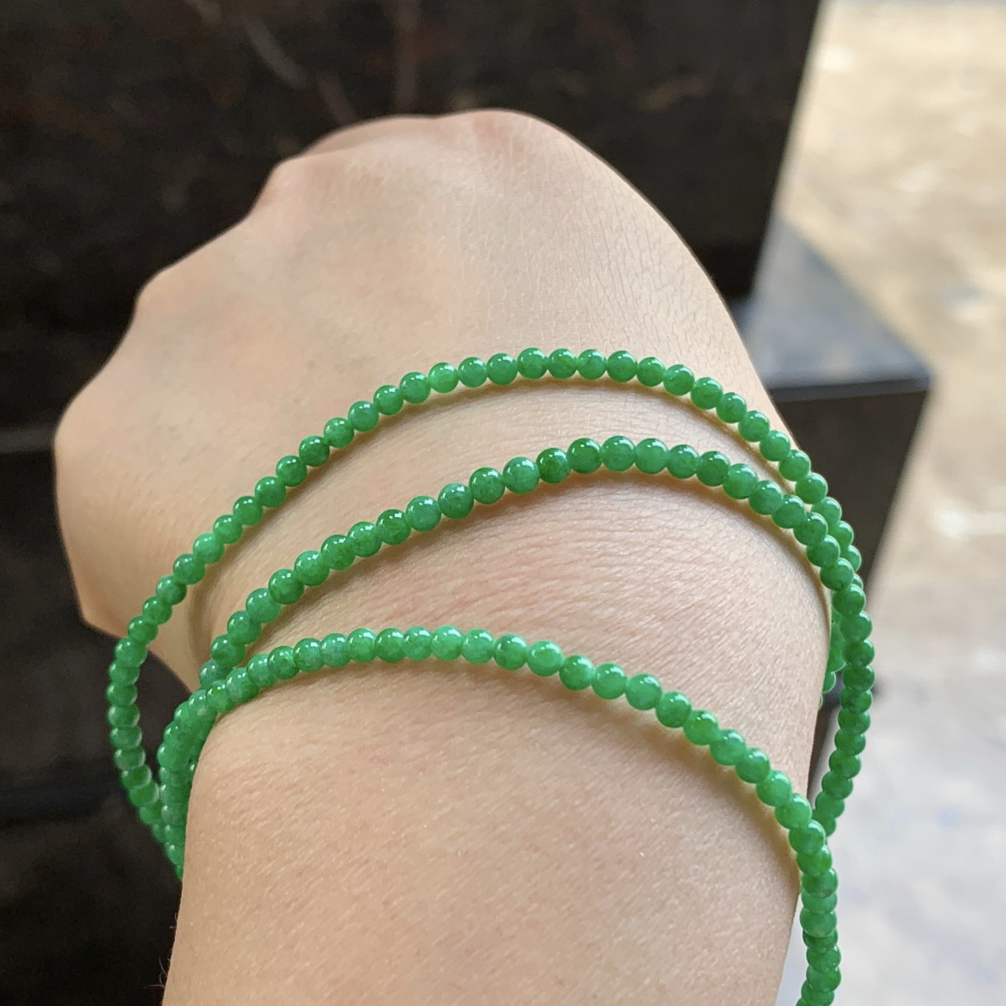 阳绿色珠链^_^鲜艳