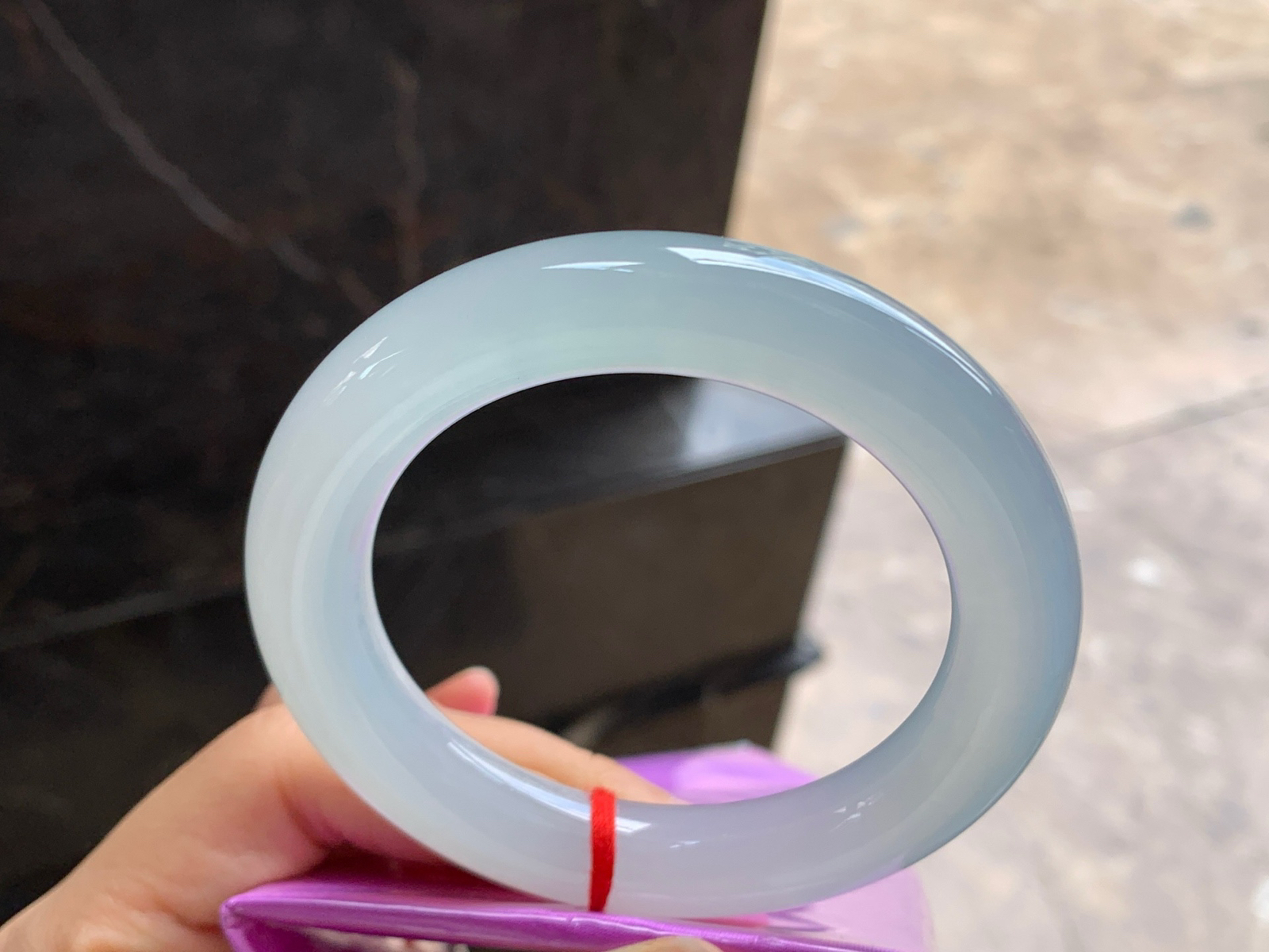 56-11.6

冰种圆条手镯^_^水润冰透 清新