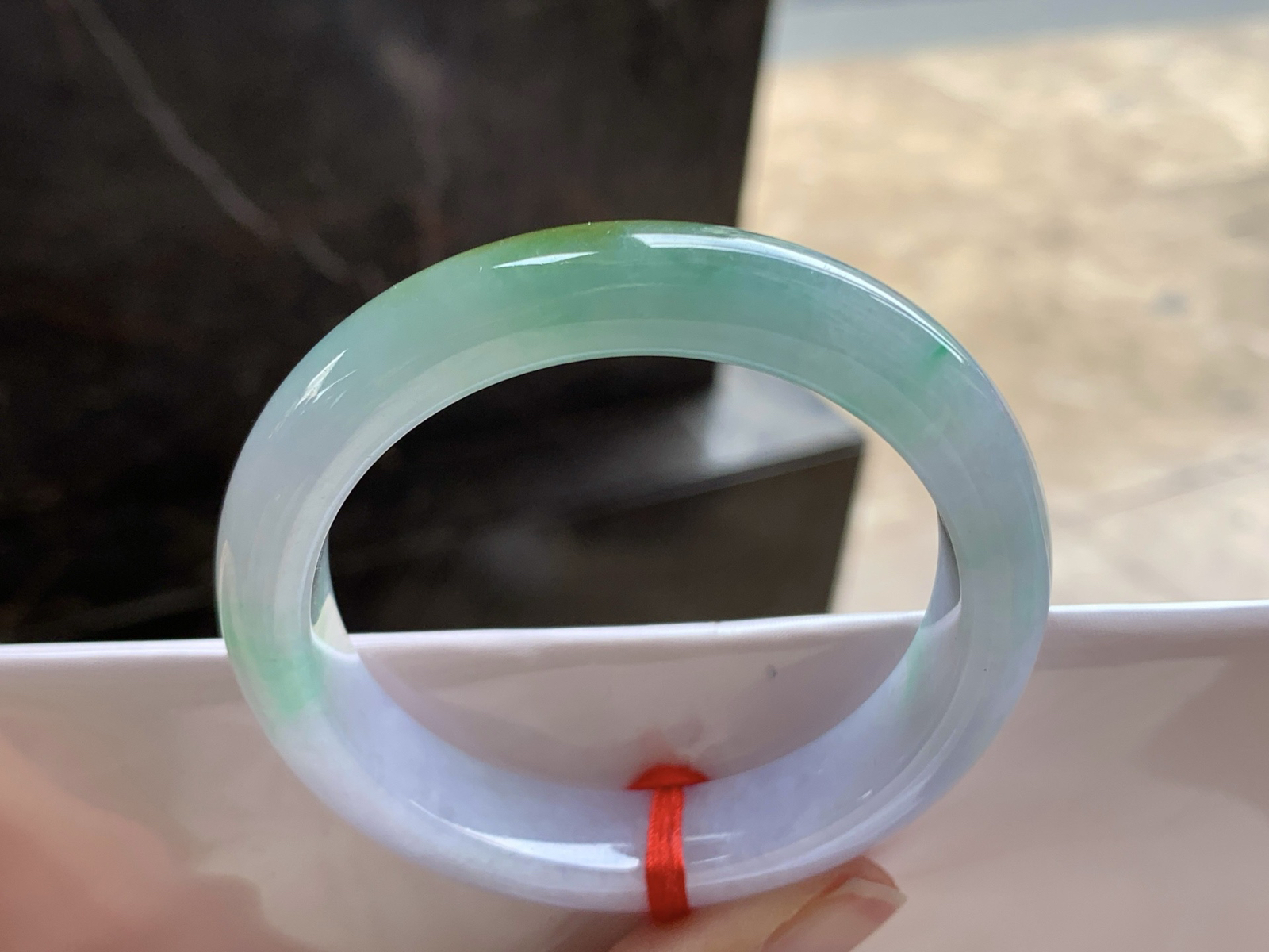 52-11.1-8

黄翡特色手镯^_^玉质温润