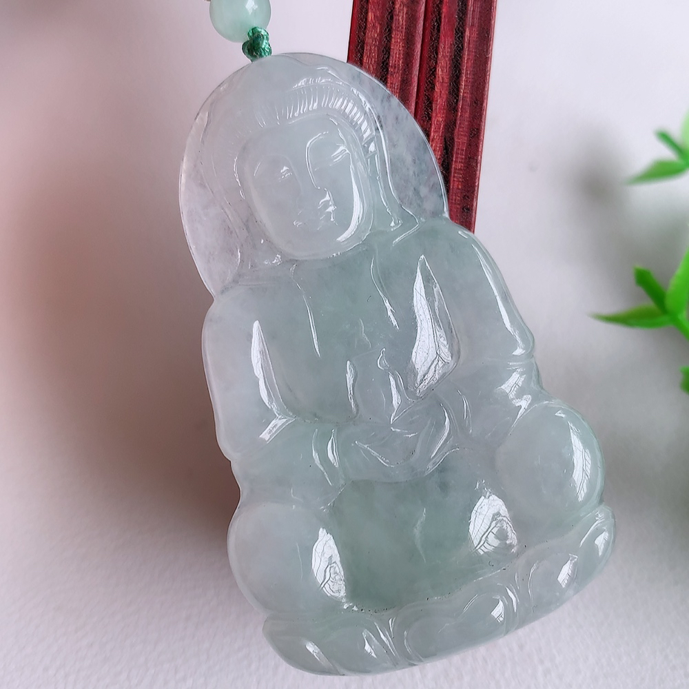 冰润精雕观音吊坠，法相端庄大气，工艺精湛，种色浓郁，细腻饱满冰润，种老水足，收藏佳品，佩戴大气  W357.11   尺寸：58.8-36-5mm