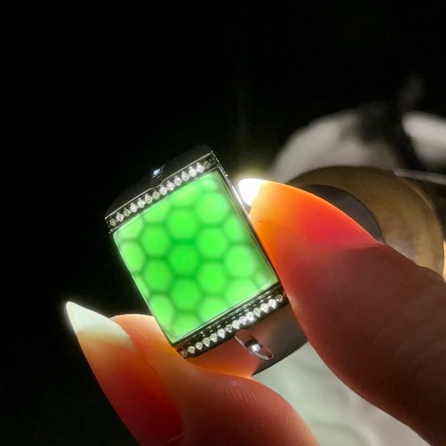 精品18k墨翠男戒 种好色正 黑度极好 打灯通透 油性十足 尺寸12.7