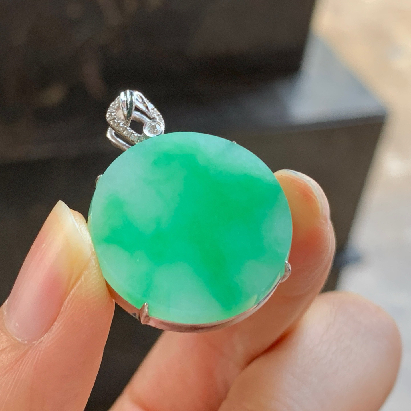 金钻阳绿色圆牌^_^色阳