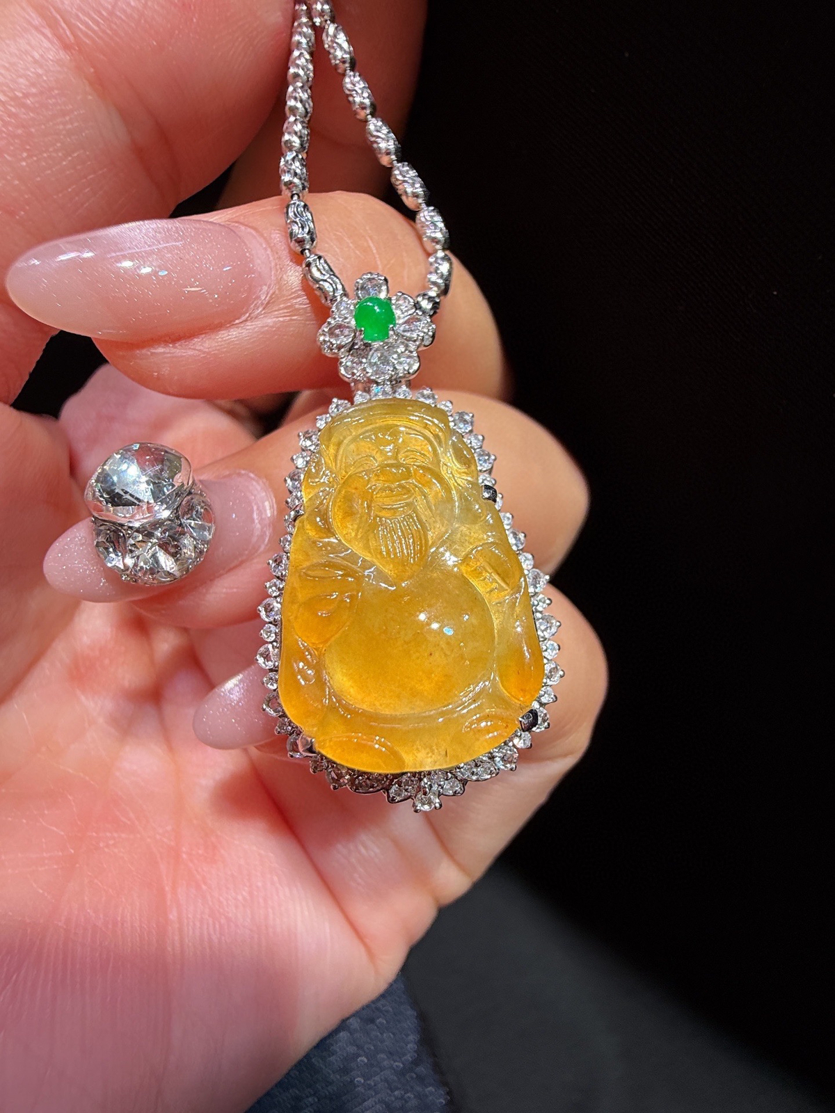 ️ 冰黄翡财神吊坠 精工雕刻 细腻水润 18k金钻豪华镶..