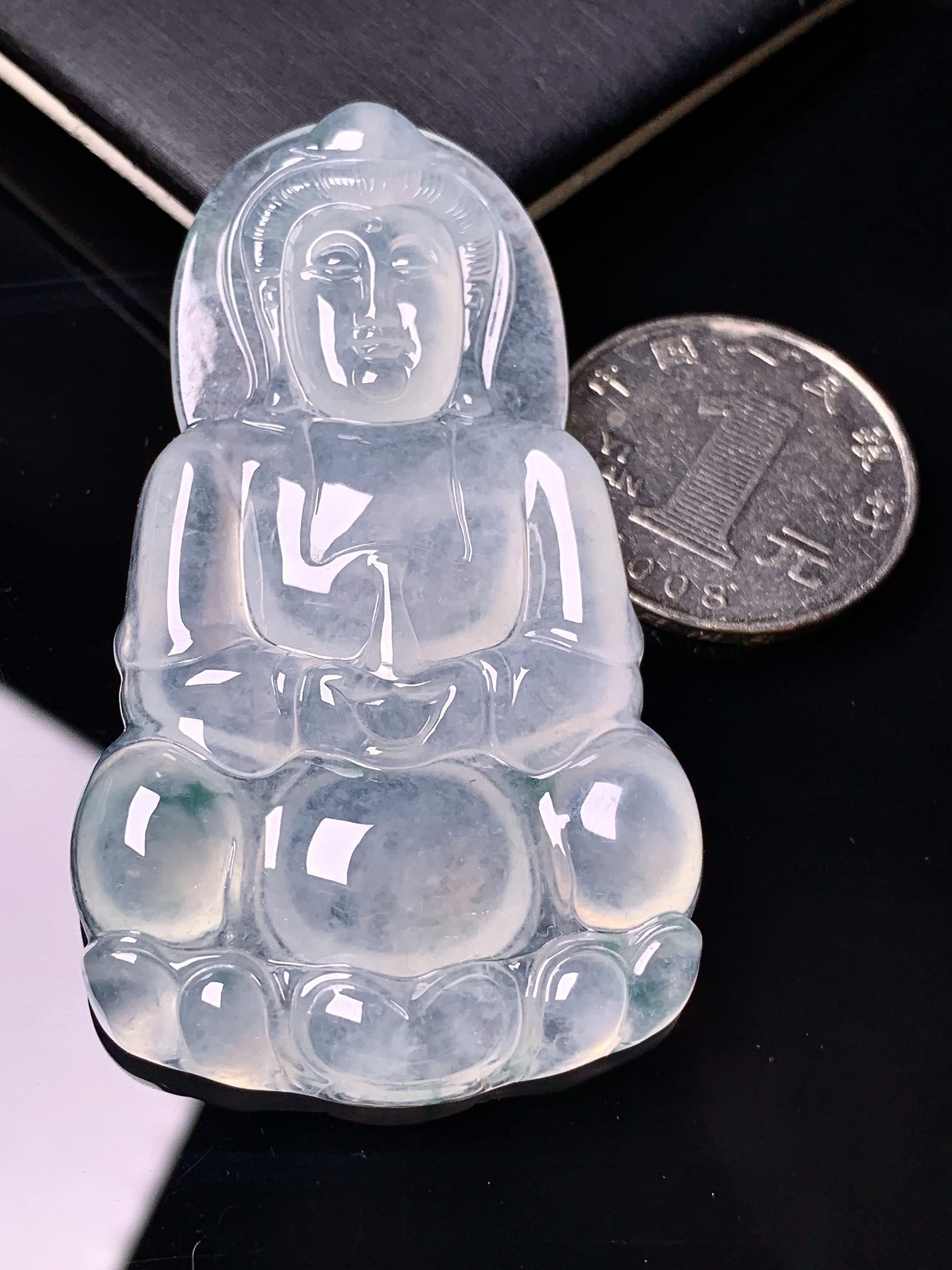 冰种观音菩萨吊坠 玉质细腻 色泽艳丽清新 水润亮眼 整体尺寸60.5*35.3*6.3c1