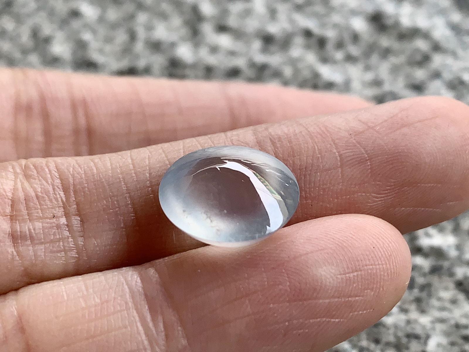 ️ 高冰蛋面，种水兼具，盈润透亮
尺寸11.9×11.1×7.4