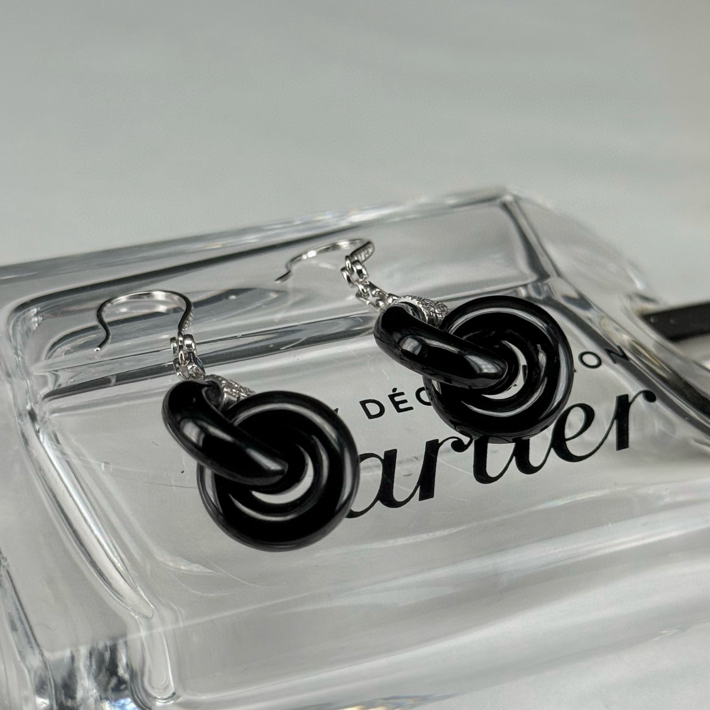 精品18k墨翠环环相扣耳坠 种好色正 黑度极好 打灯通透 油性十足 尺寸13.7