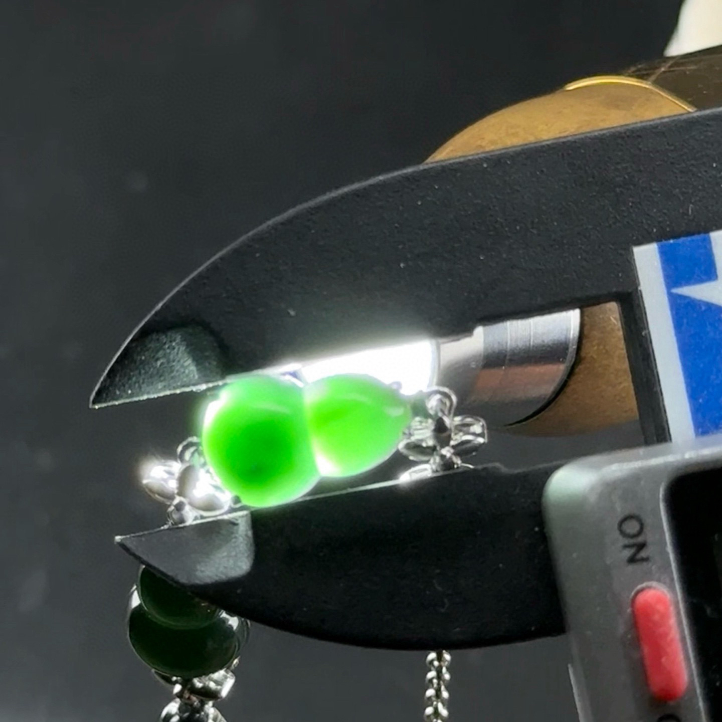 精品18k墨翠葫芦手链 种好色正 重金豪镶 打灯通透 油性十足 尺寸12.6