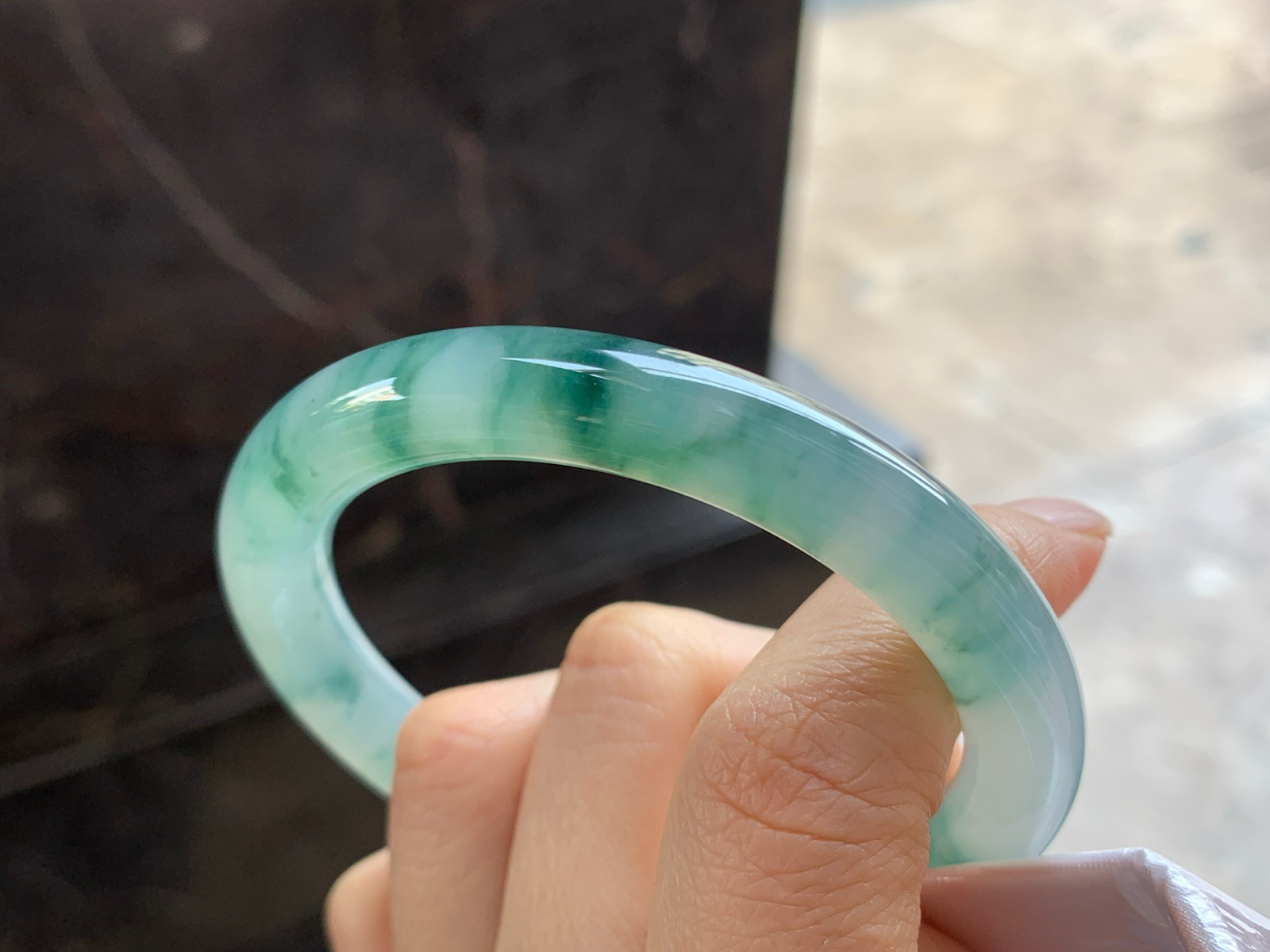 54-9.2

蓝花圆条手镯^_^飘花灵韵