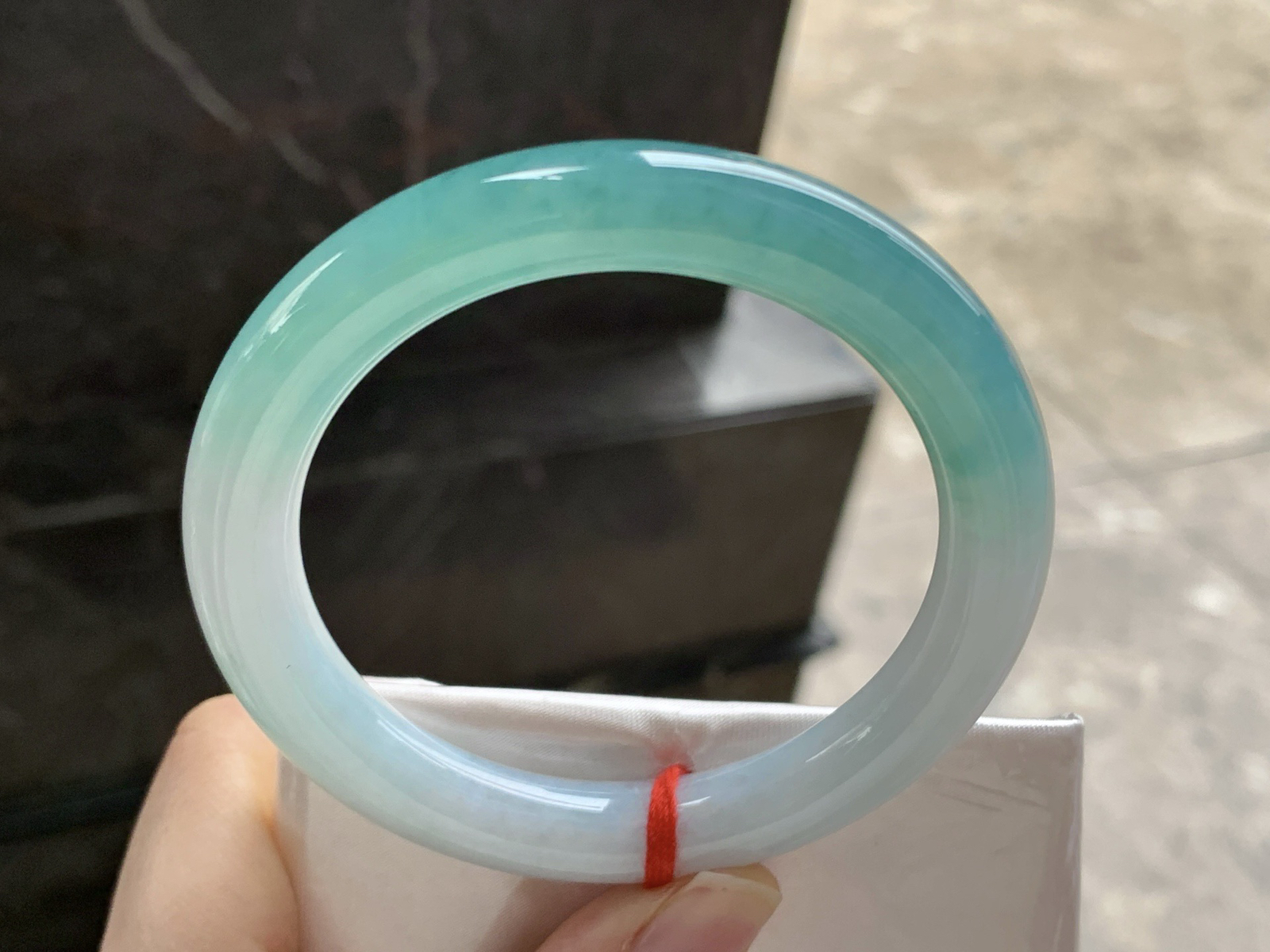 55-9.3

蓝水圆条手镯^_^鲜艳 起光