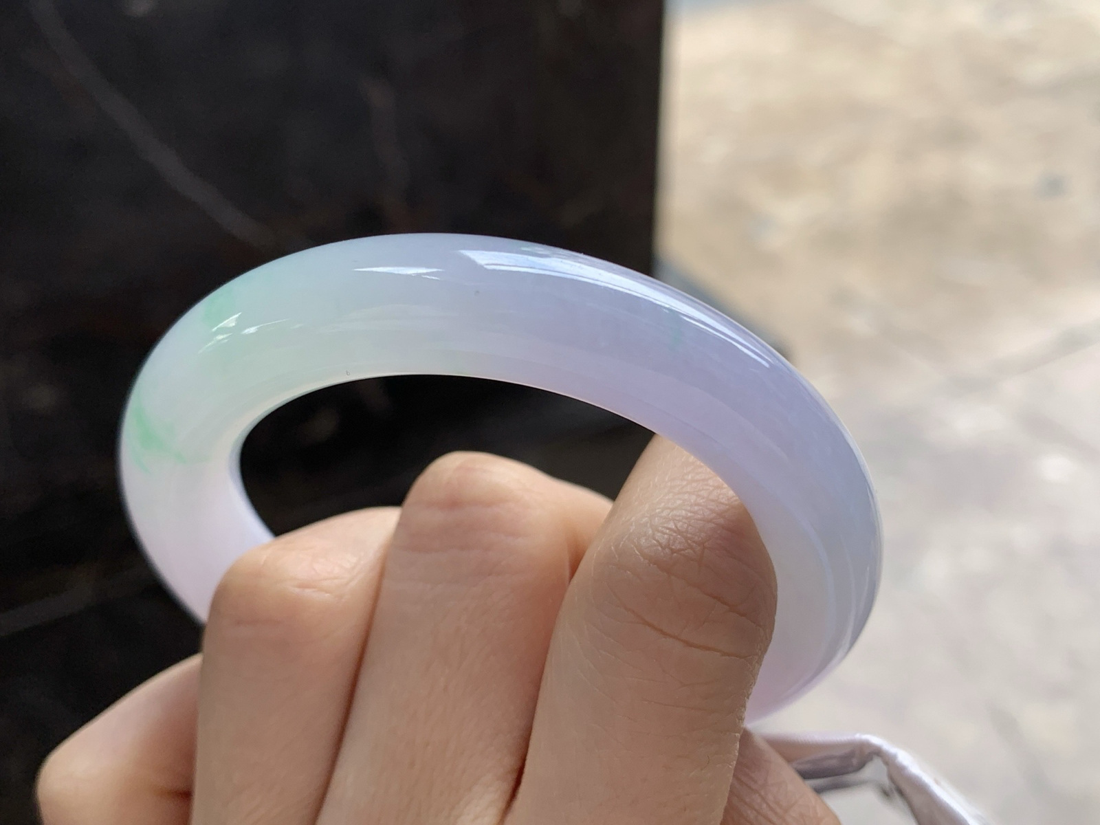 50.5-11

春带彩圆条手镯^_^清新