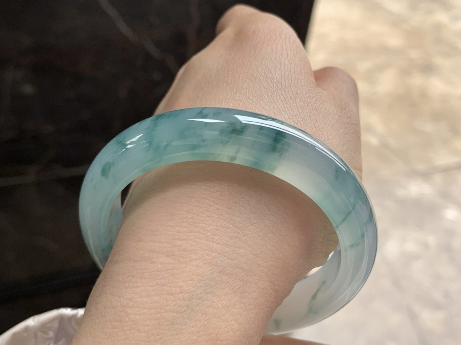 55.5-12.4-8.5

蓝花手镯^_^飘花灵韵