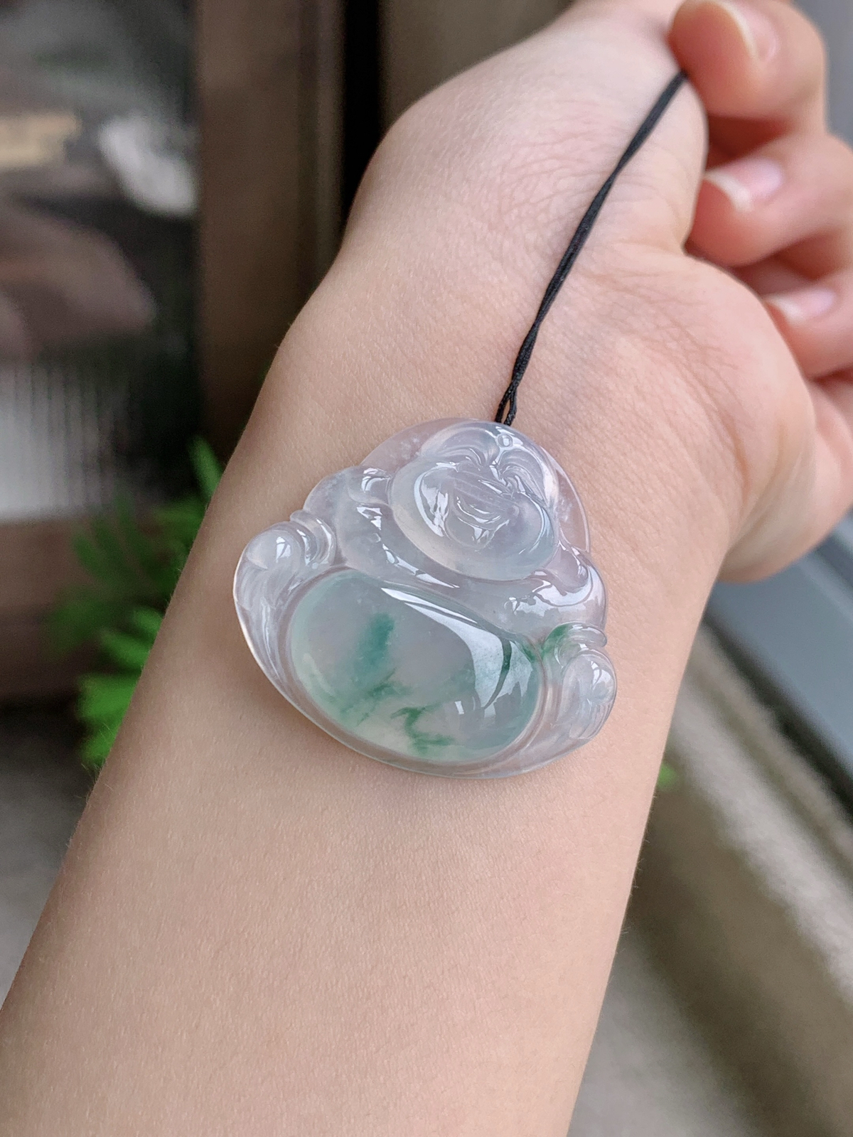 【裸石】高冰飘花佛公吊坠
【说明】缅料 性价比高  
【尺寸】34-31.7-6.3