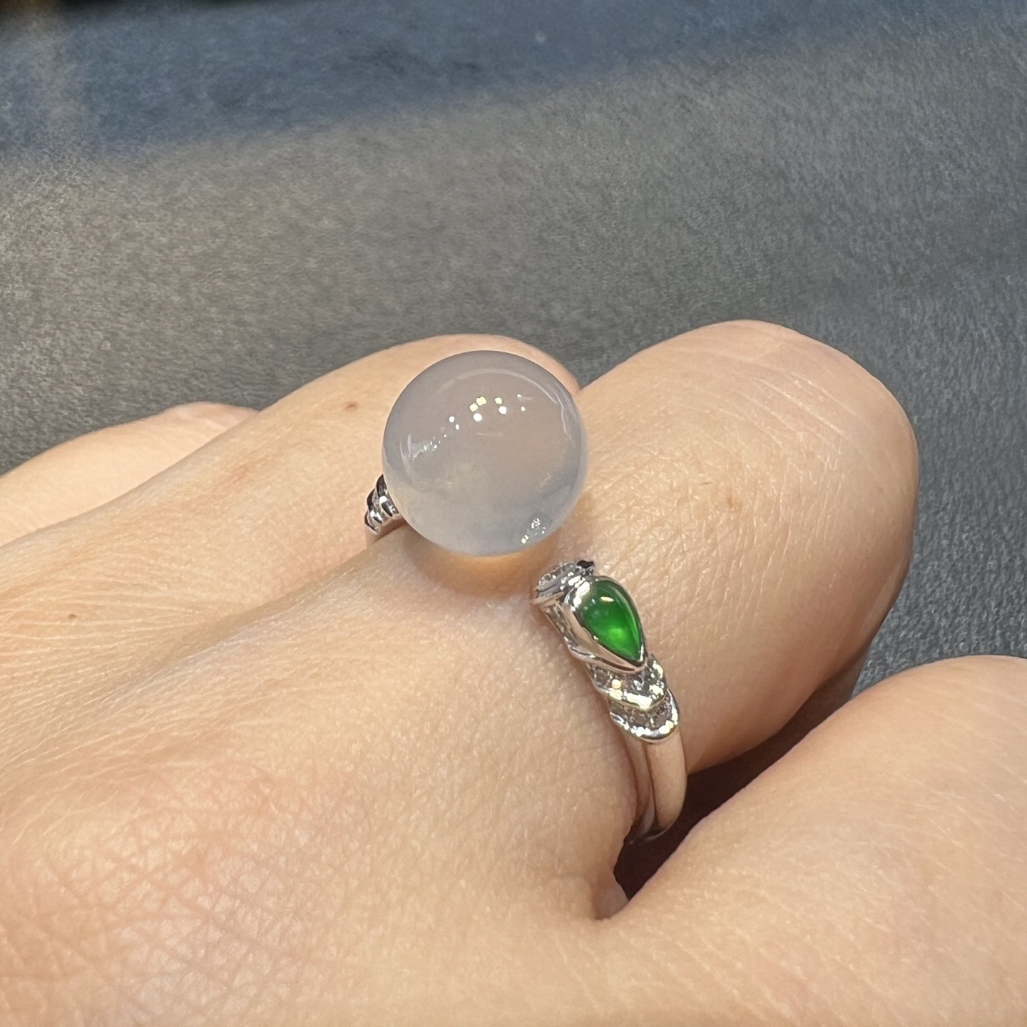 ️18k金钻石镶嵌冰种圆珠阳绿水滴戒指天然缅甸翡翠A货高端精品